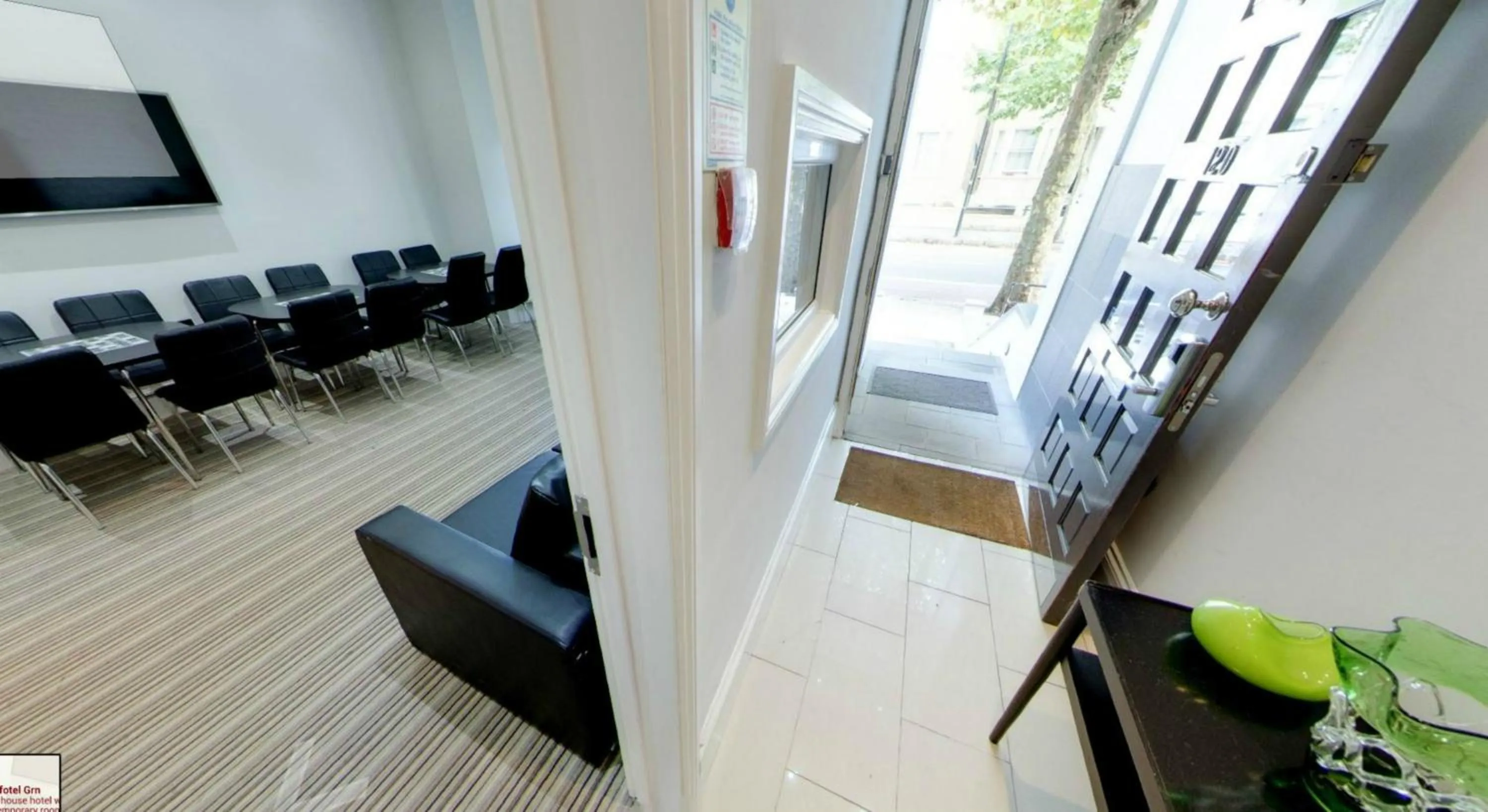 Facade/entrance in Comfotel GRN