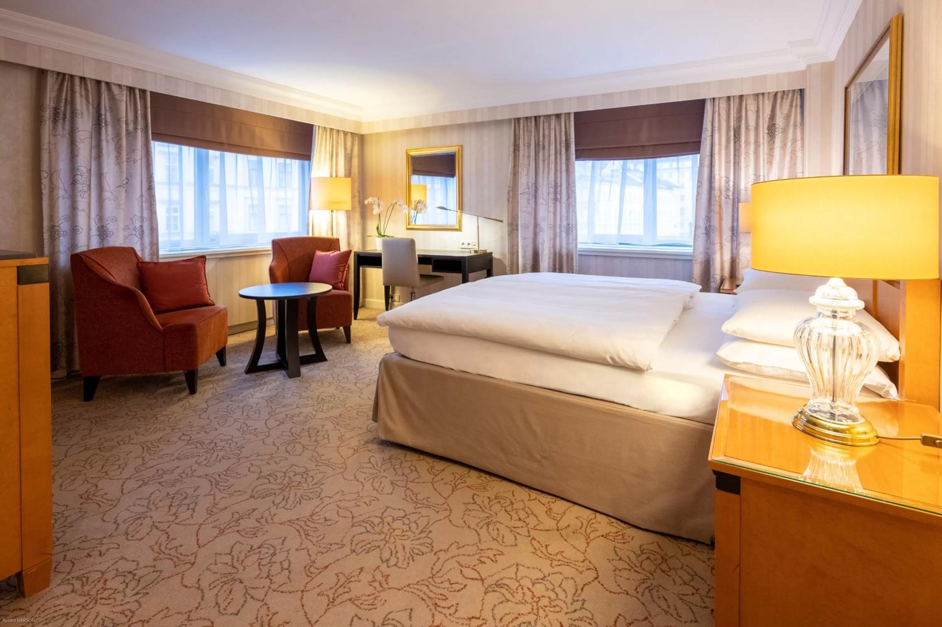 Photo of the whole room, Bed in InterContinental Wien by IHG