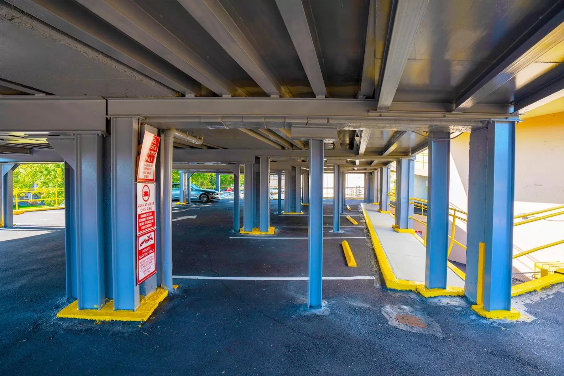 Parking in Philly Inn & Suites