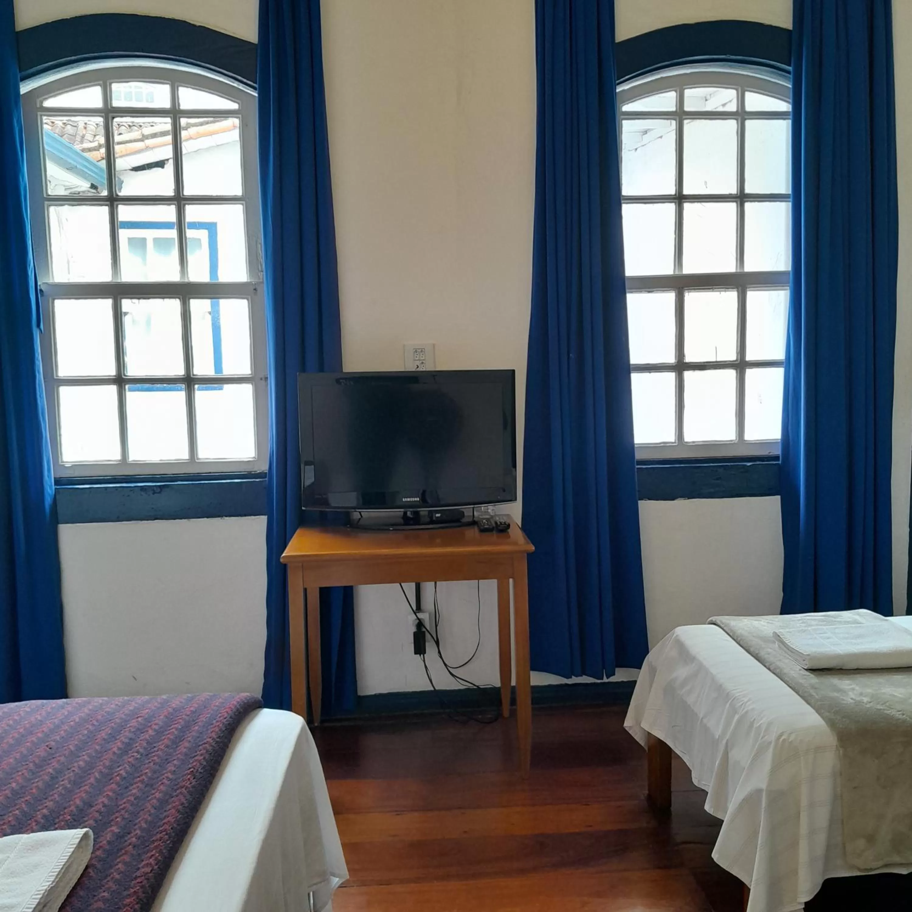 TV and multimedia, TV/Entertainment Center in Hotel Barroco Mineiro