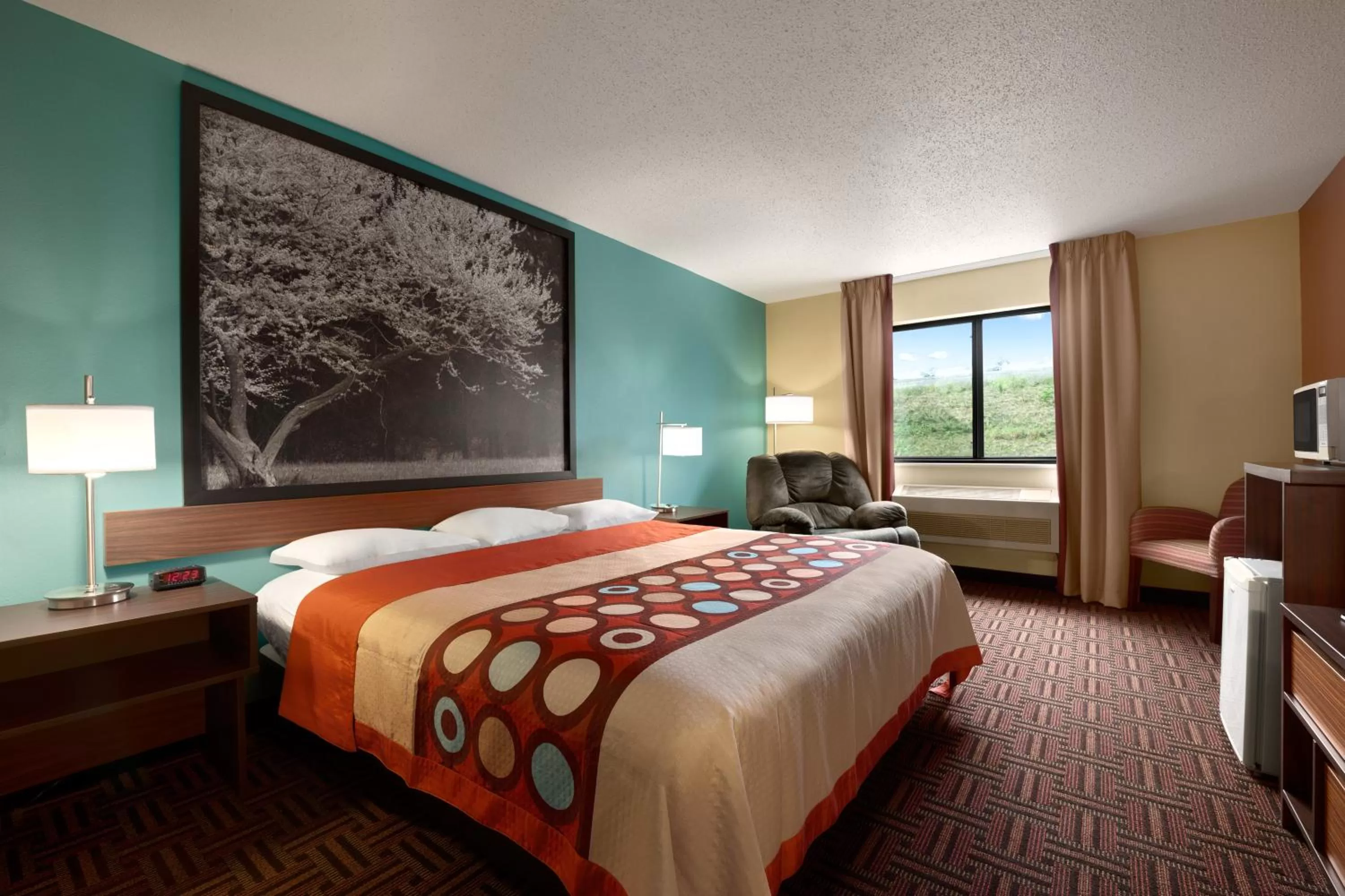 Photo of the whole room, Bed in Super 8 by Wyndham East Peoria