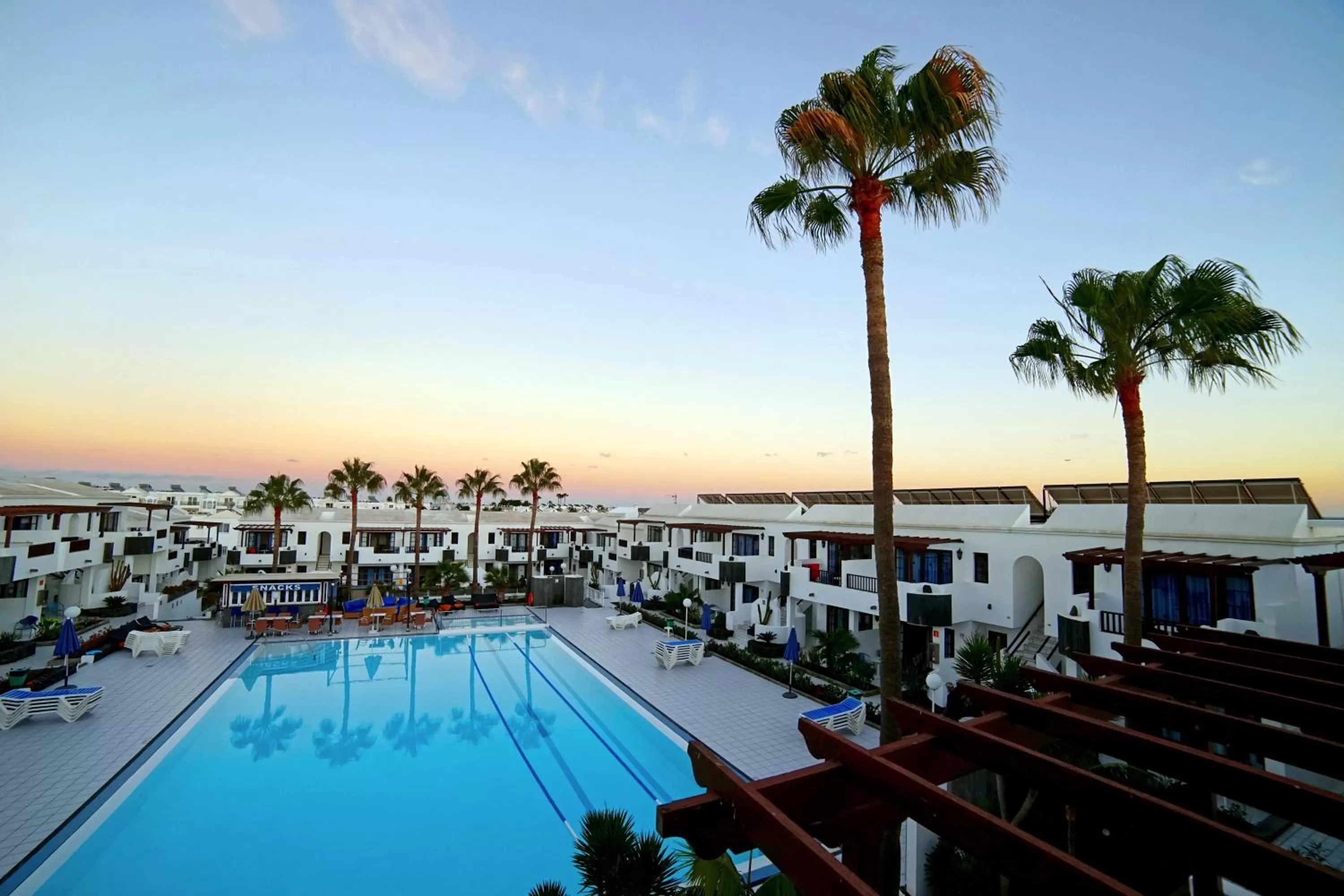 Pool view in Plaza Azul