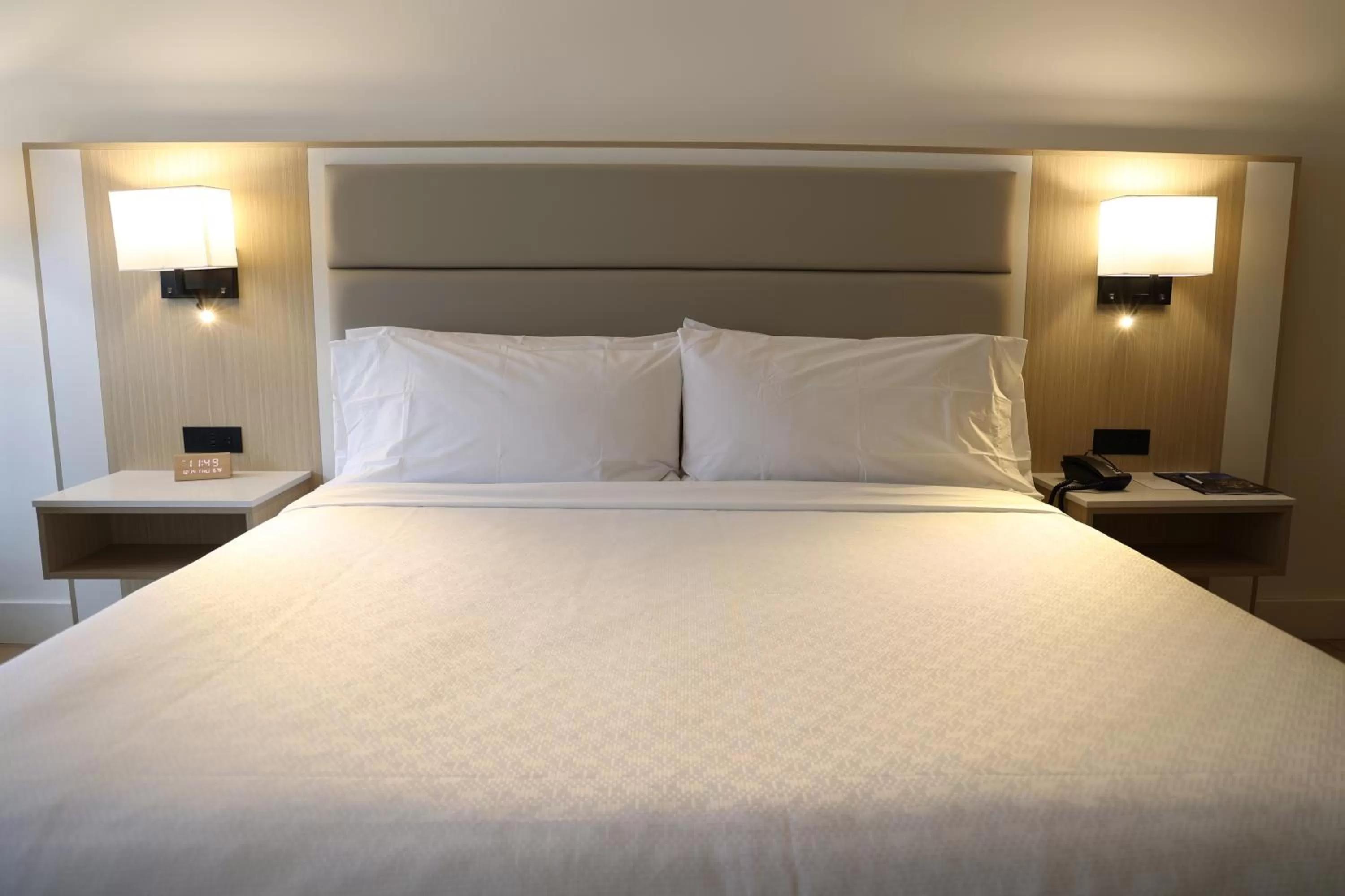 Premium One King Bed in Ocean Sky Hotel & Resort