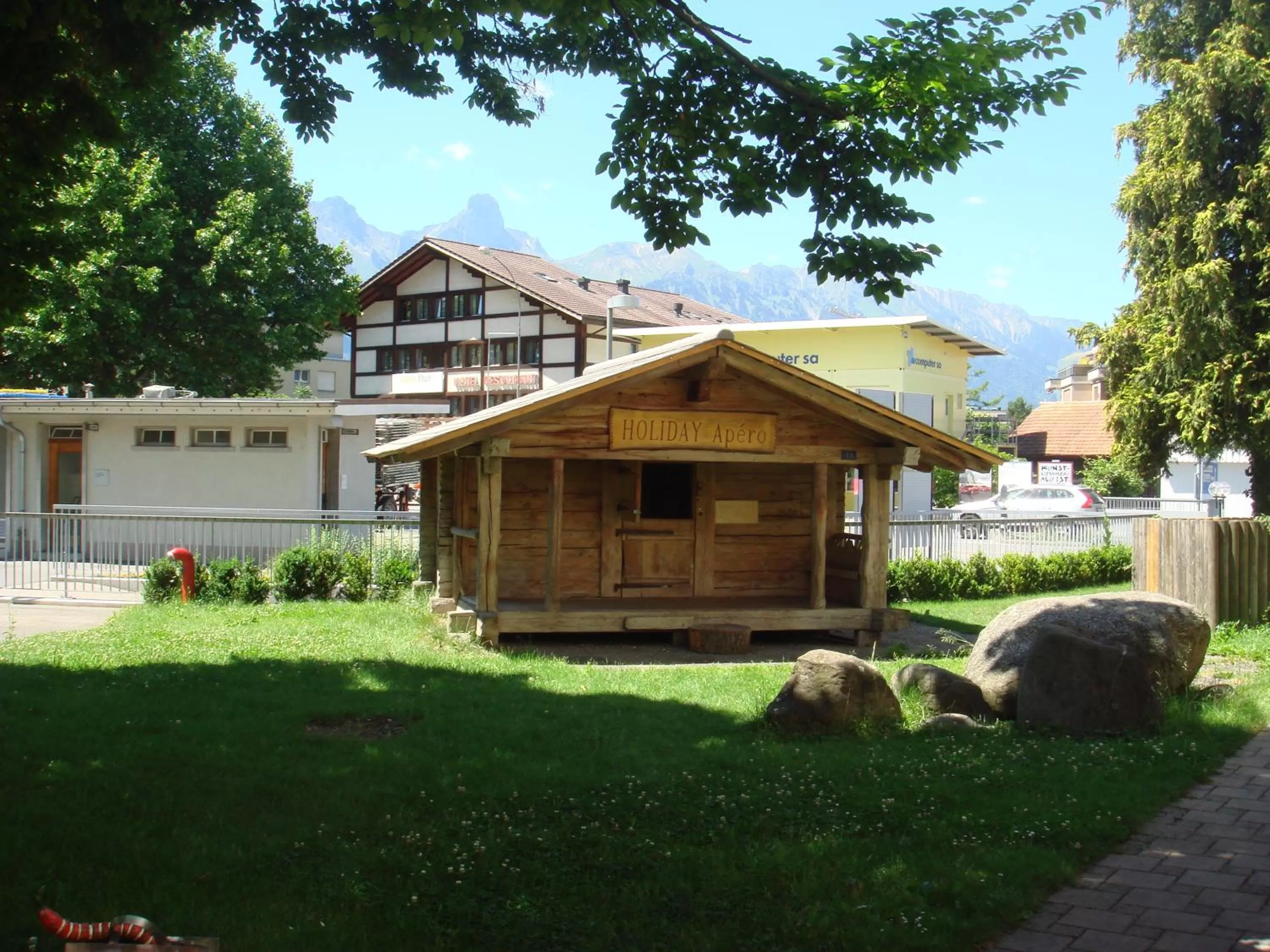 Garden in Hotel Holiday Thun