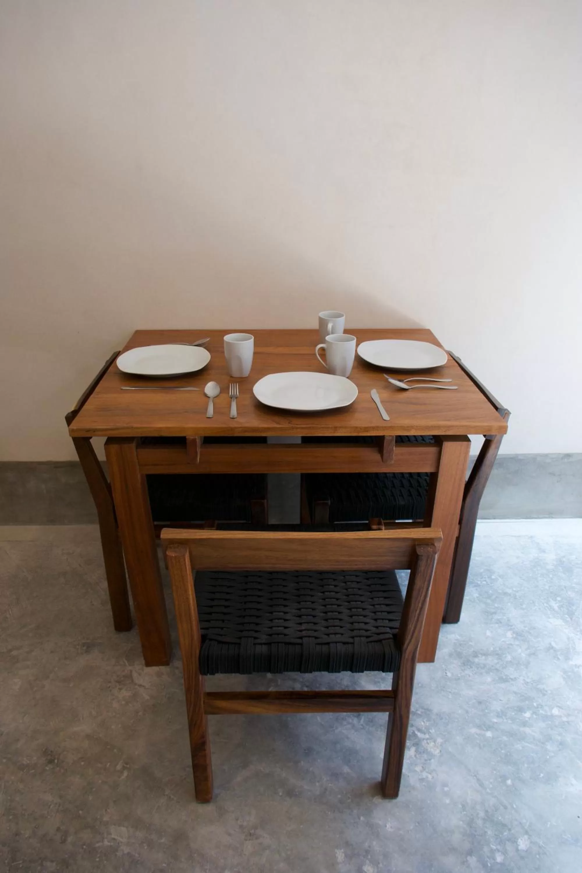 Coffee/tea facilities in Nuee Hotel & Beach Club