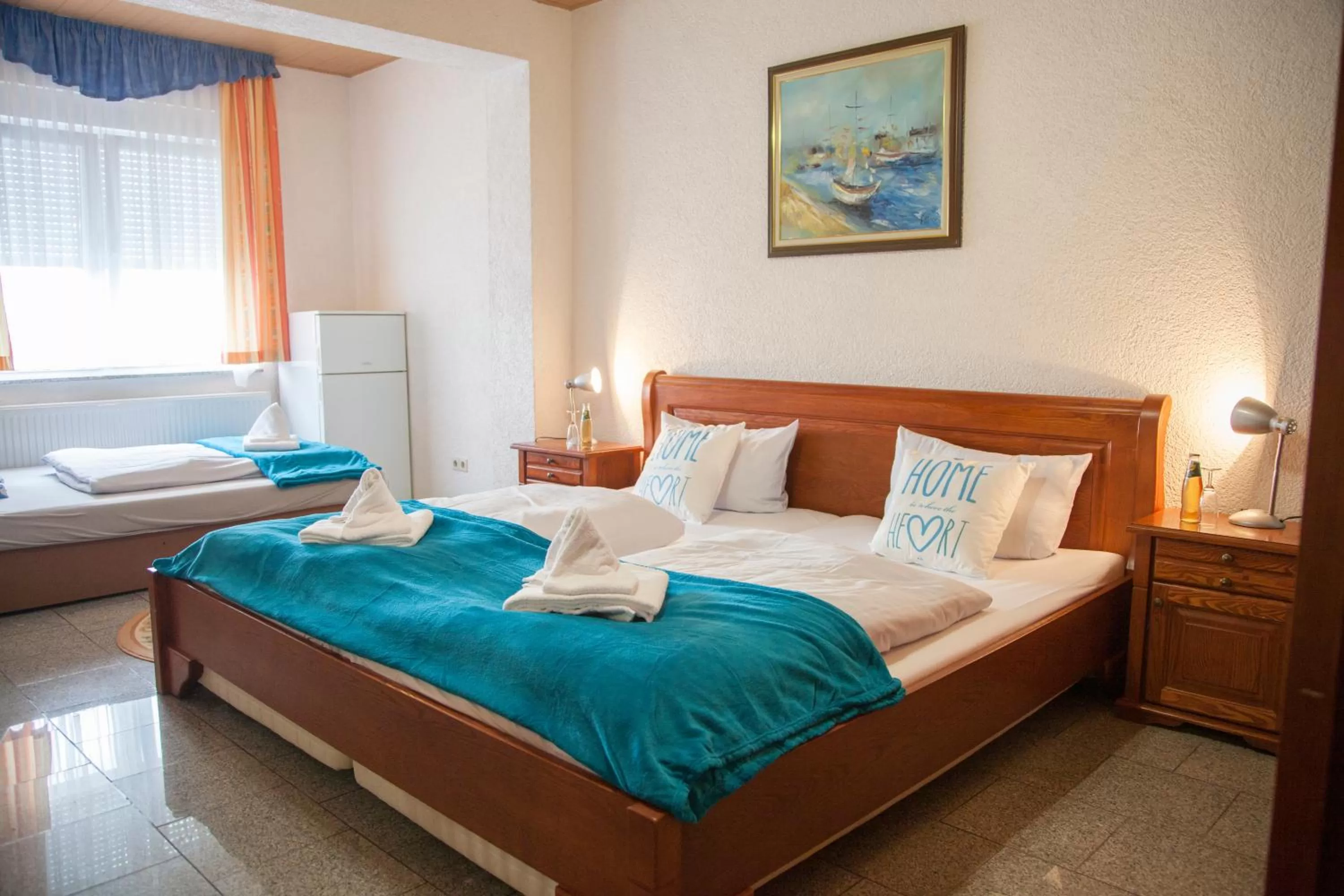 Photo of the whole room, Bed in Hotel Atlantis