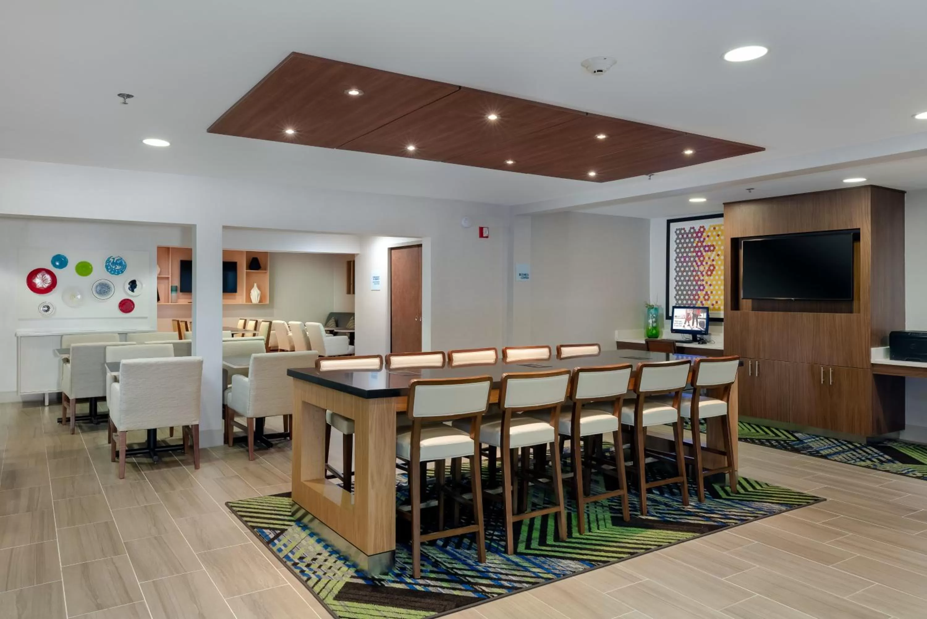 Property building in Holiday Inn Express Alpharetta - Roswell by IHG