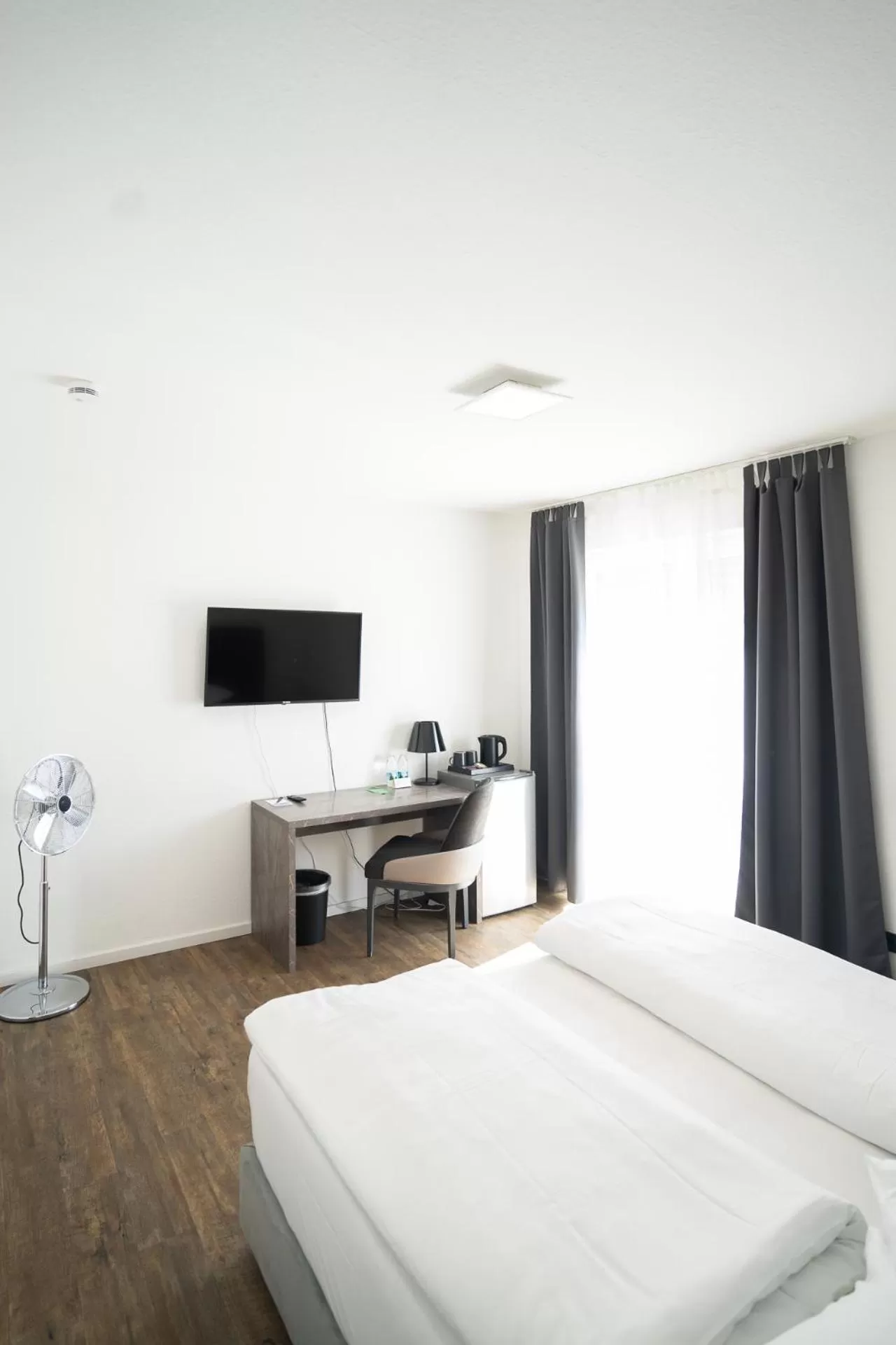 Photo of the whole room, Bed in AP Hotel Mannheim Viernheim