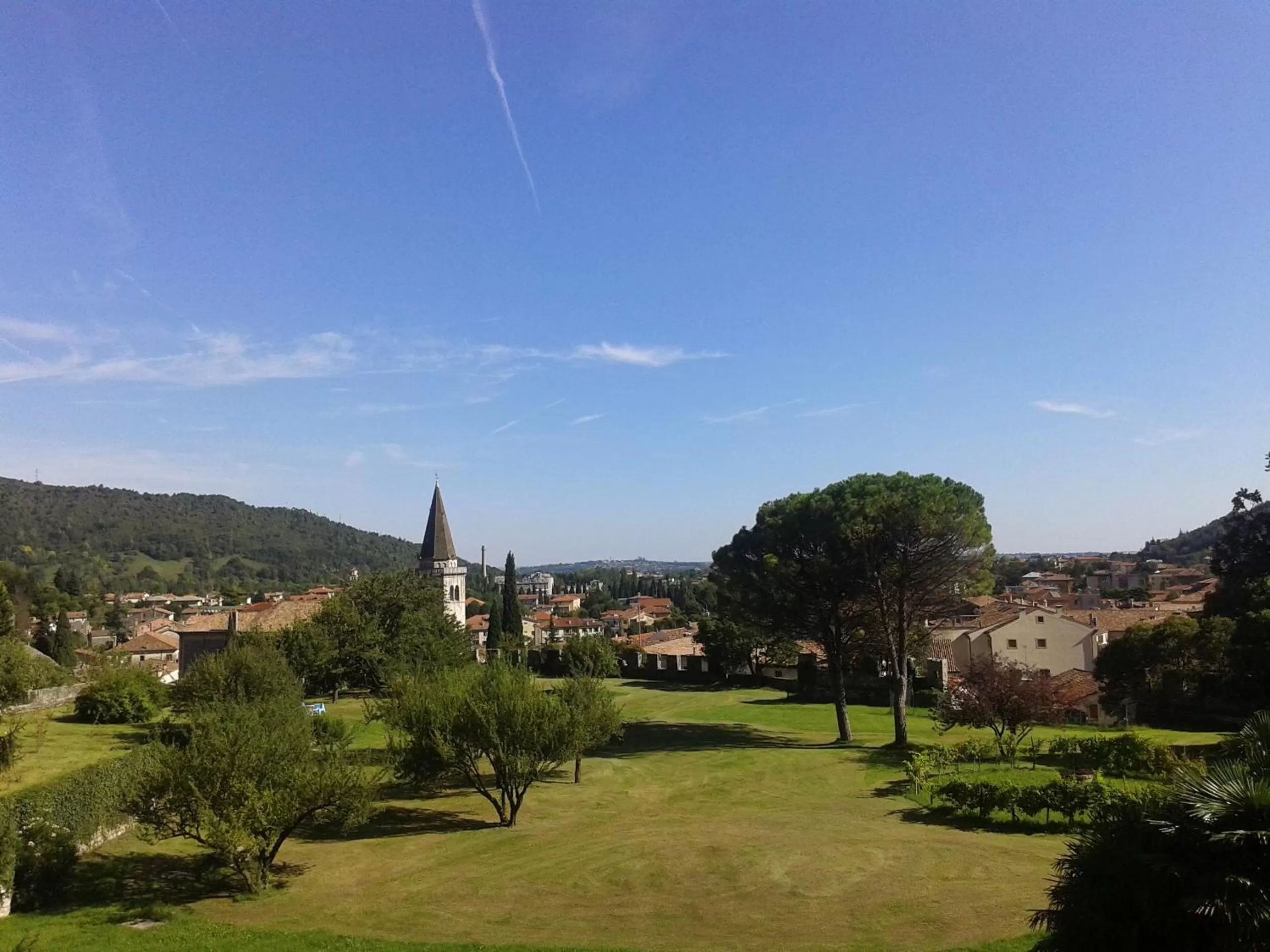 Garden in Castrum di Serravalle