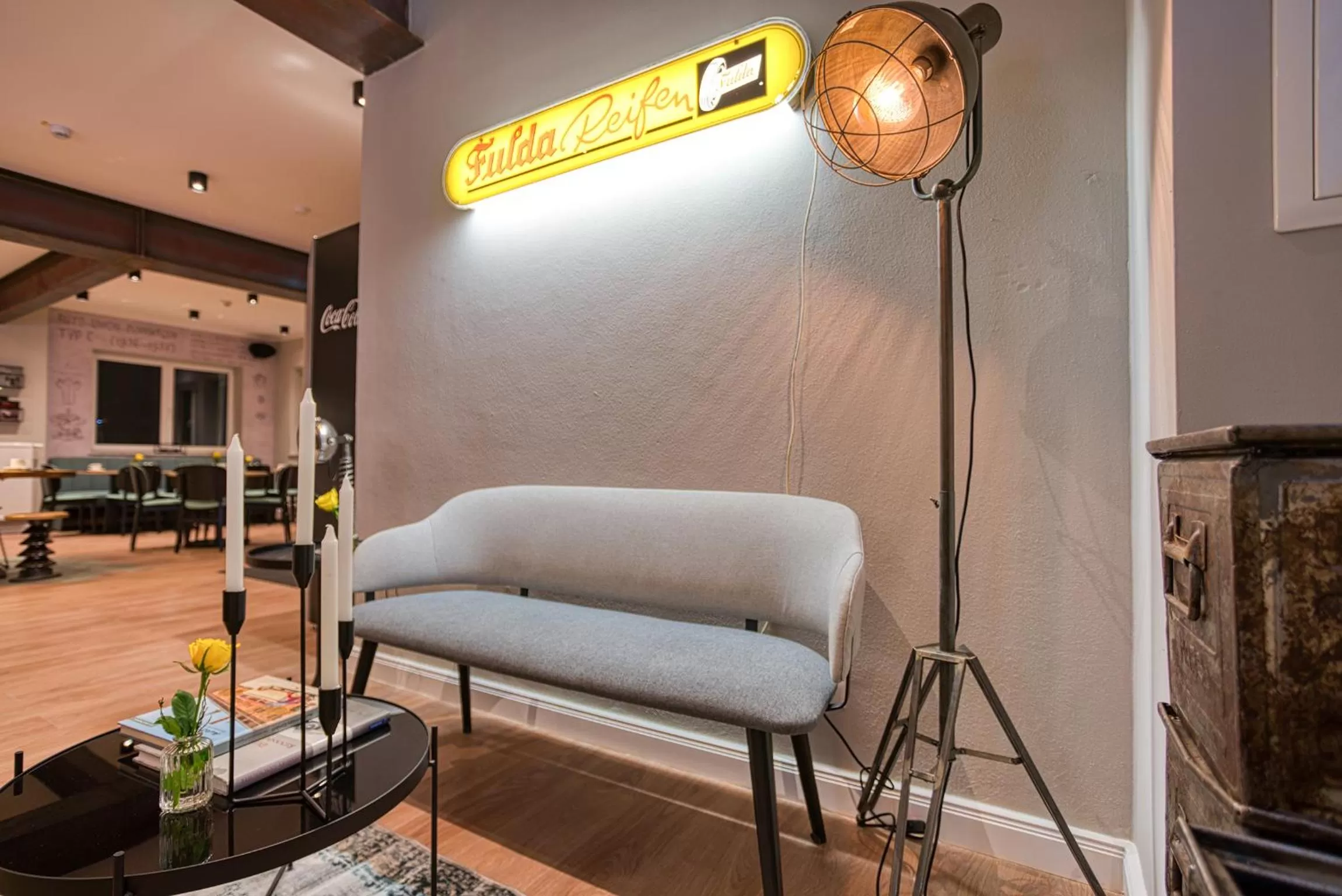 Communal lounge/ TV room in NYCE Hotel Ingolstadt