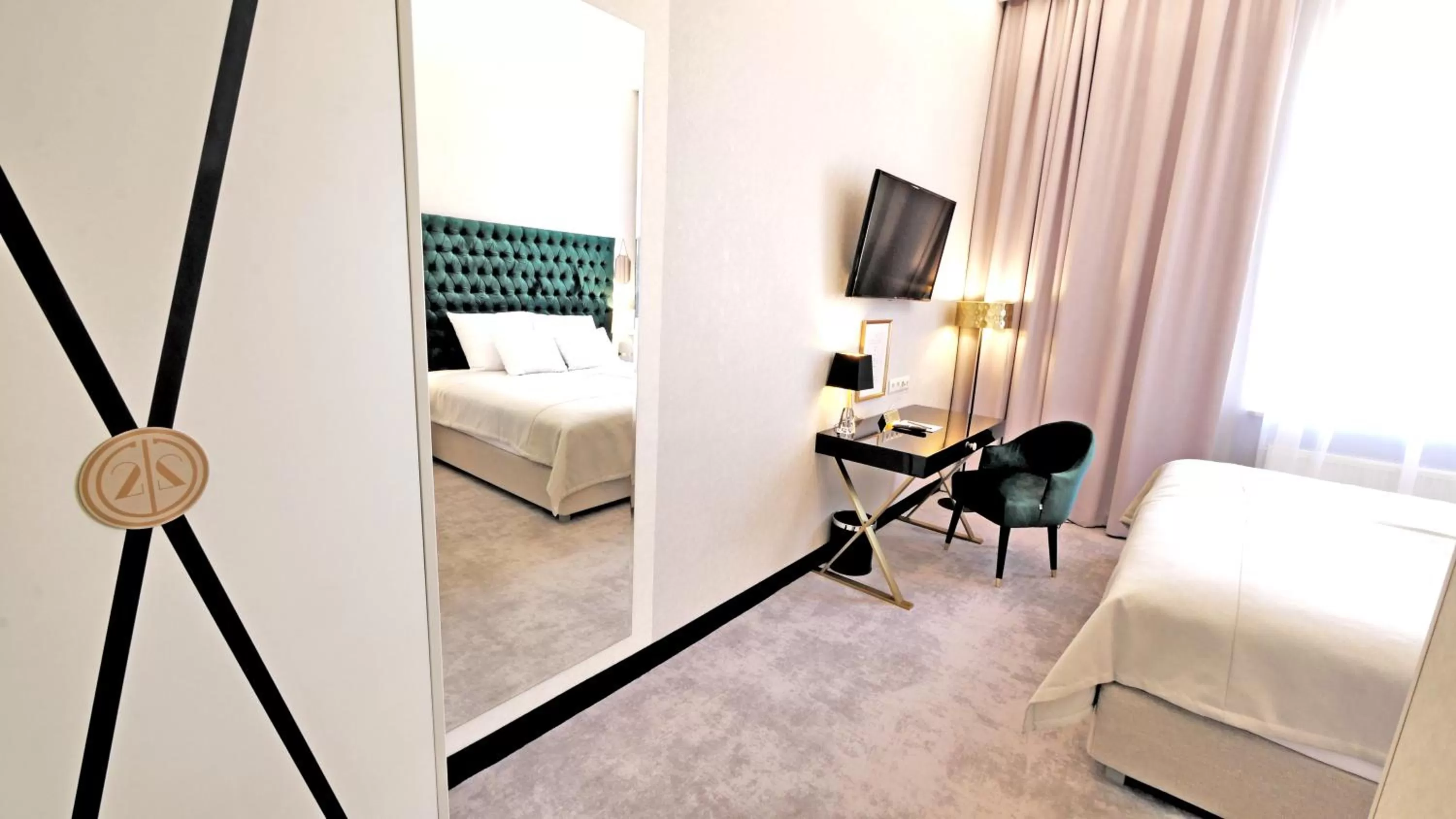 Photo of the whole room, Bed in SZEWSKA 22 BOUTIQUE