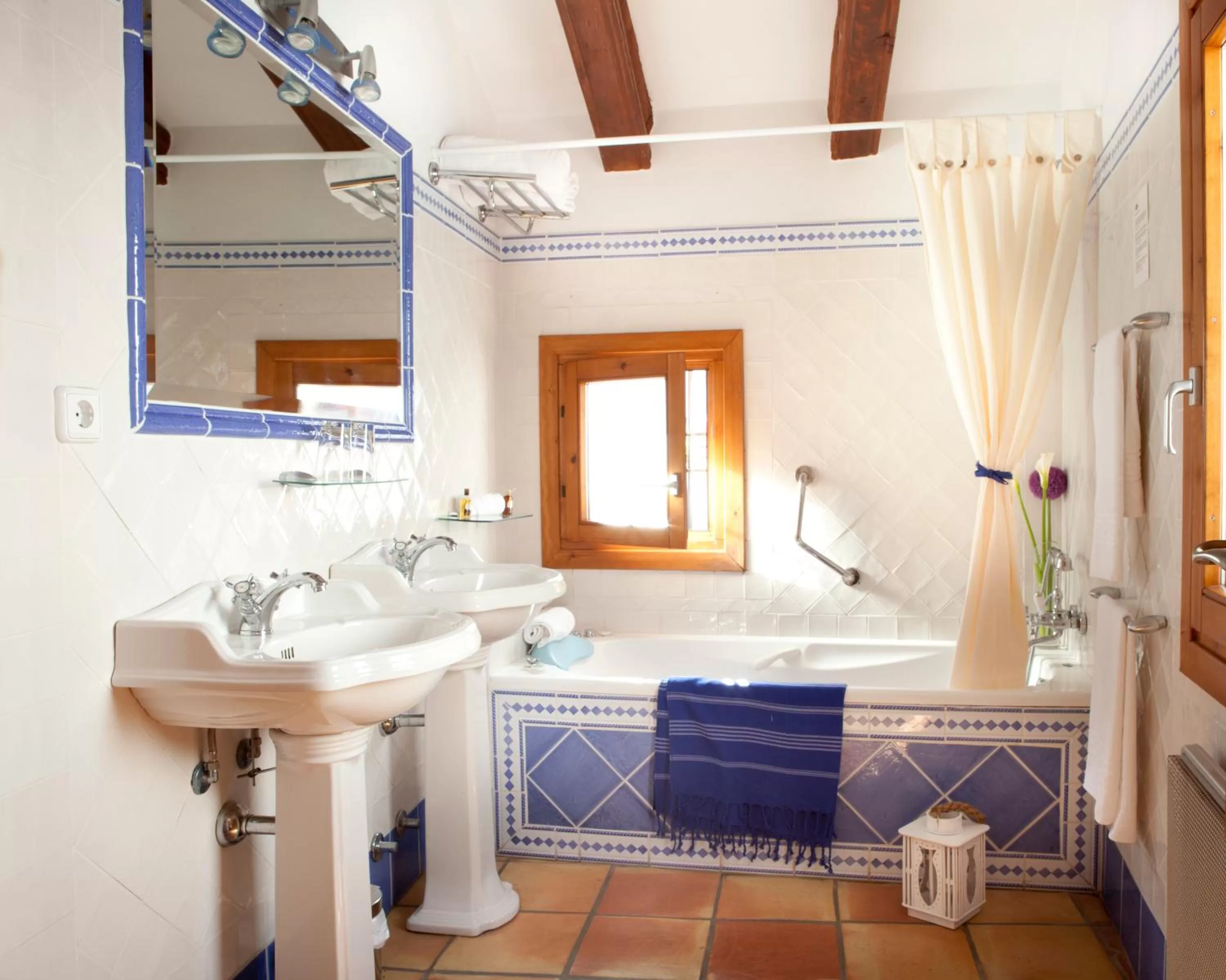 Bathroom in Hotel Abaco Altea