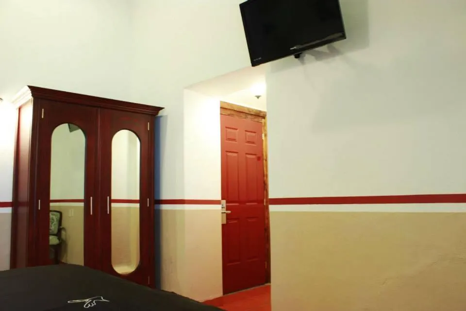 TV and multimedia in Hotel de la Paz