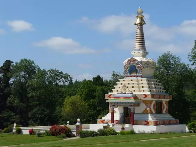 Nearby landmark in LES DEUX RIVIERES - Chambres & Table d'Hôtes -