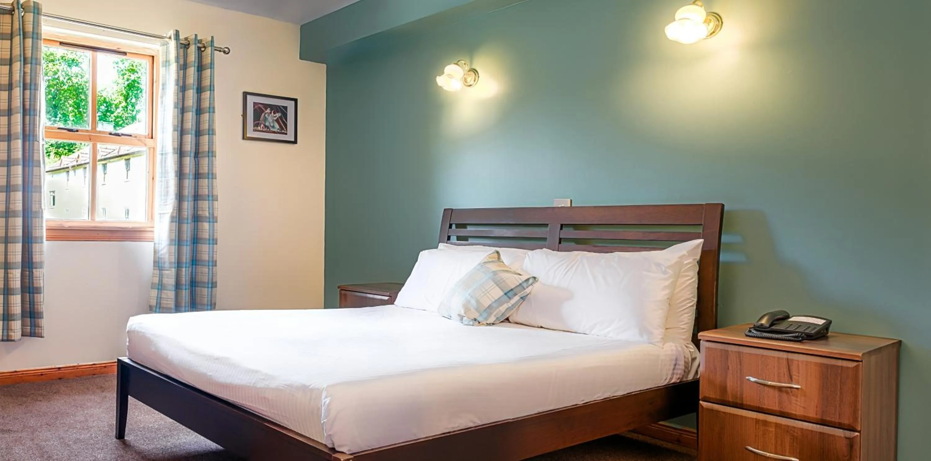Double Room - single occupancy in Rob Roy Hotel