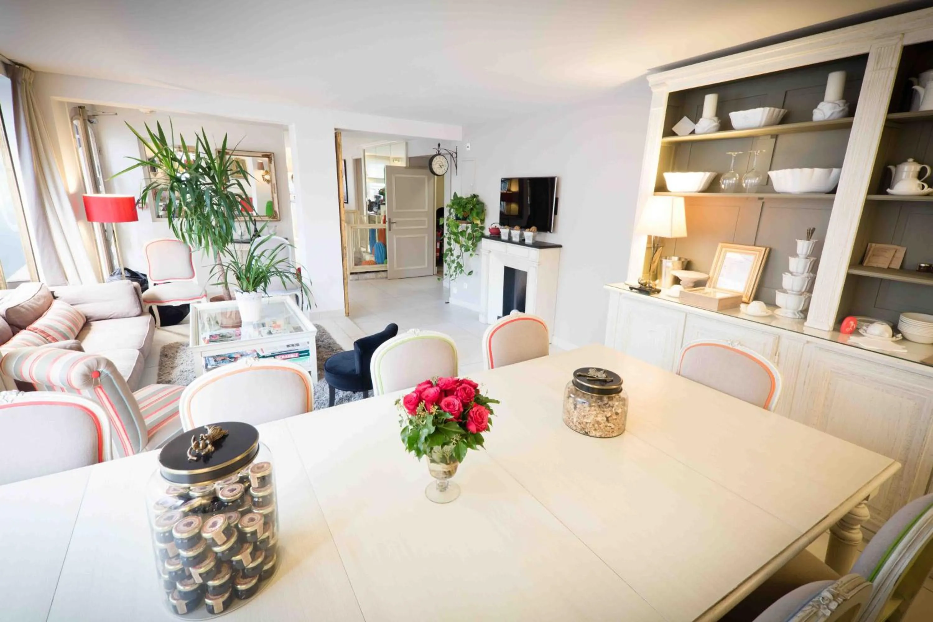 Lounge or bar in Champerret Heliopolis