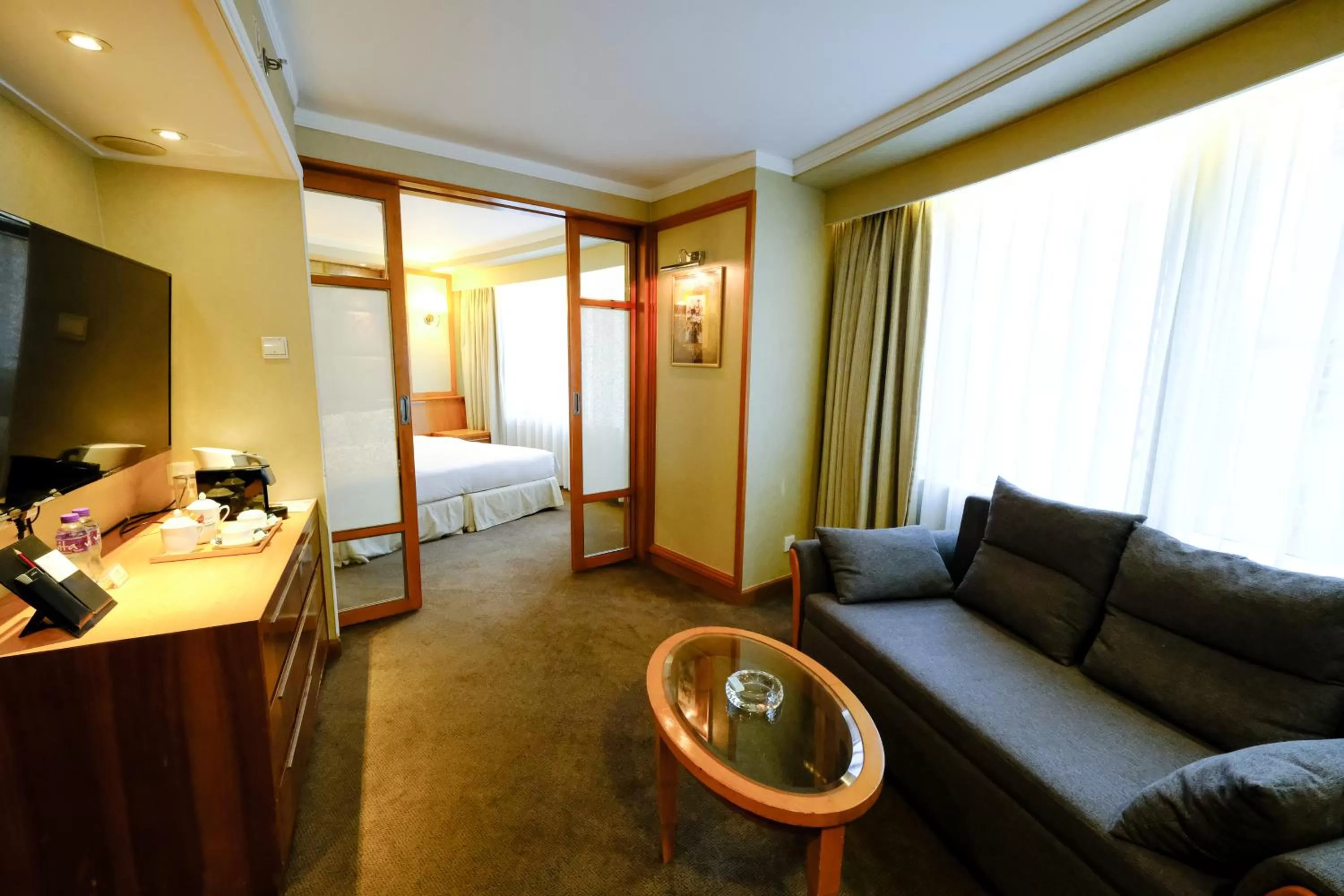 Living room, Bed in South Pacific Hotel