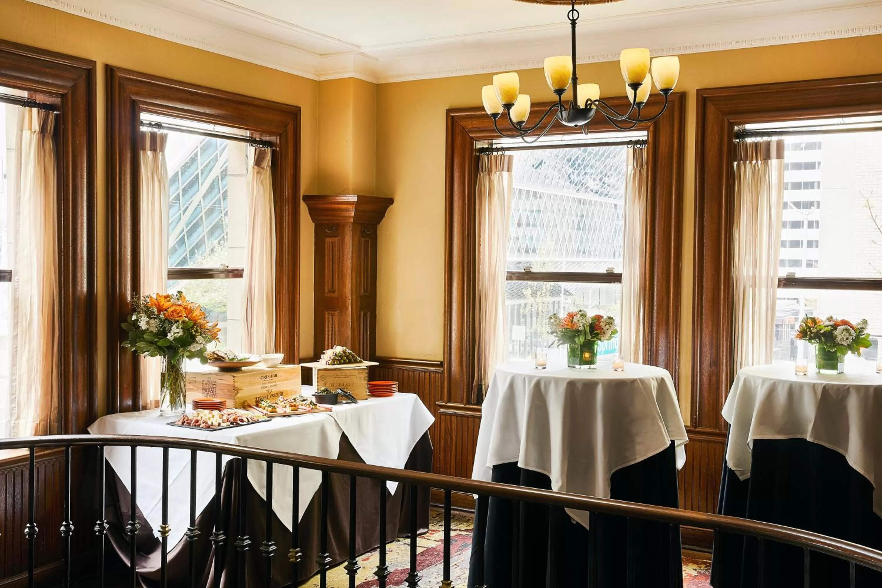 Meeting/conference room in Kimpton Hotel Vintage Seattle by IHG