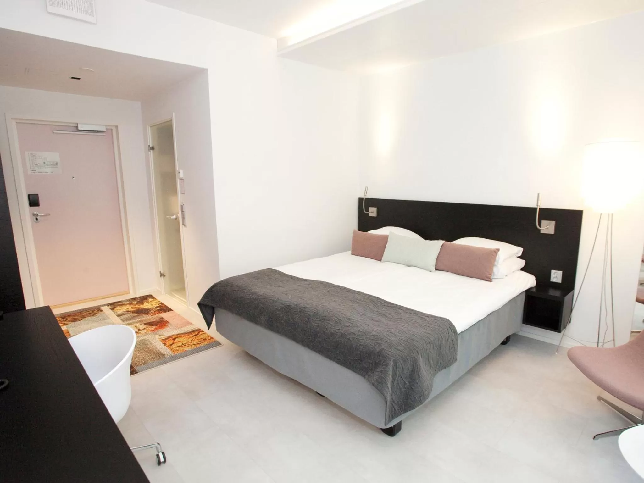 Photo of the whole room, Bed in Original Sokos Hotel Puijonsarvi