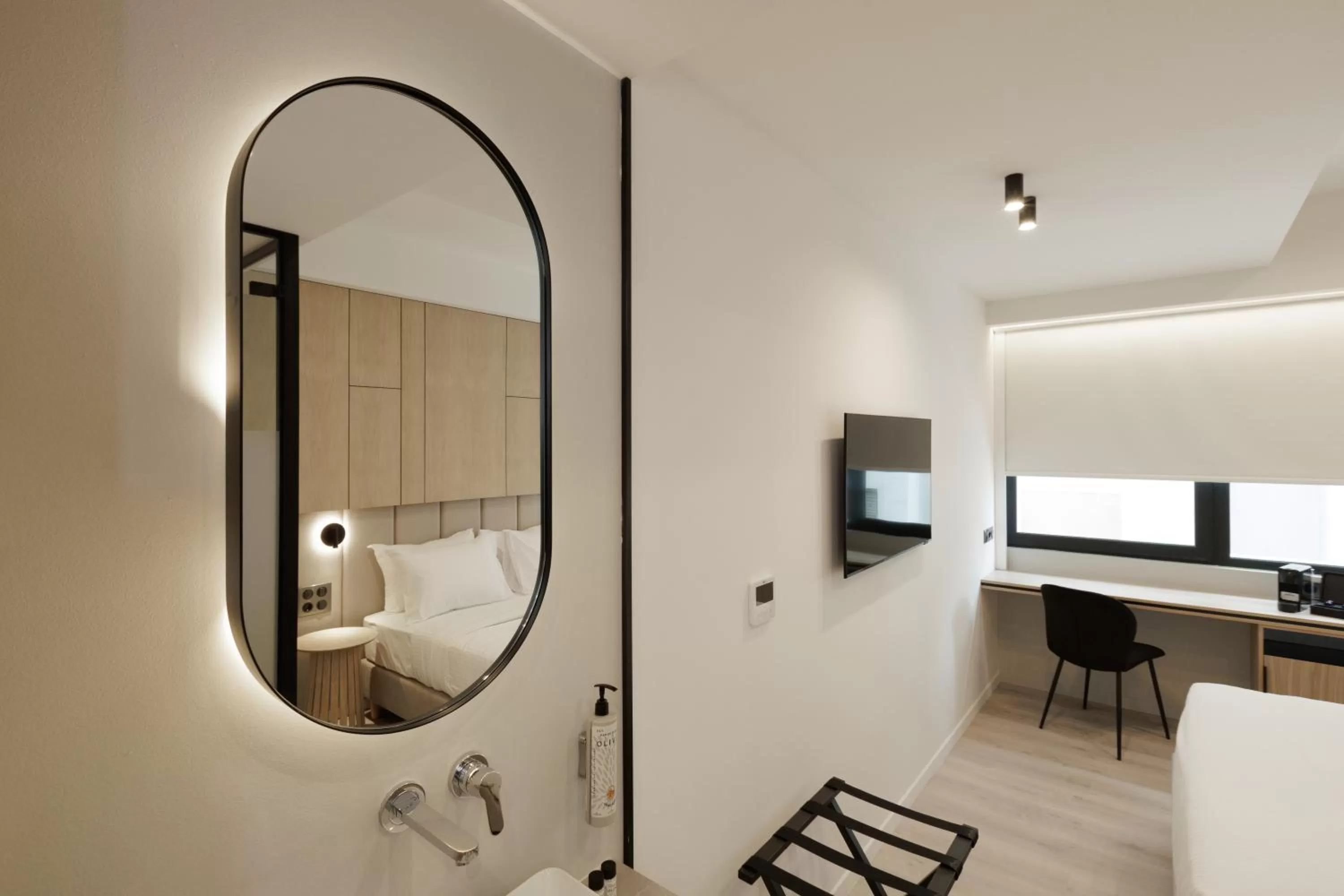 Bed in Hilton Garden Inn Athens Syggrou Avenue