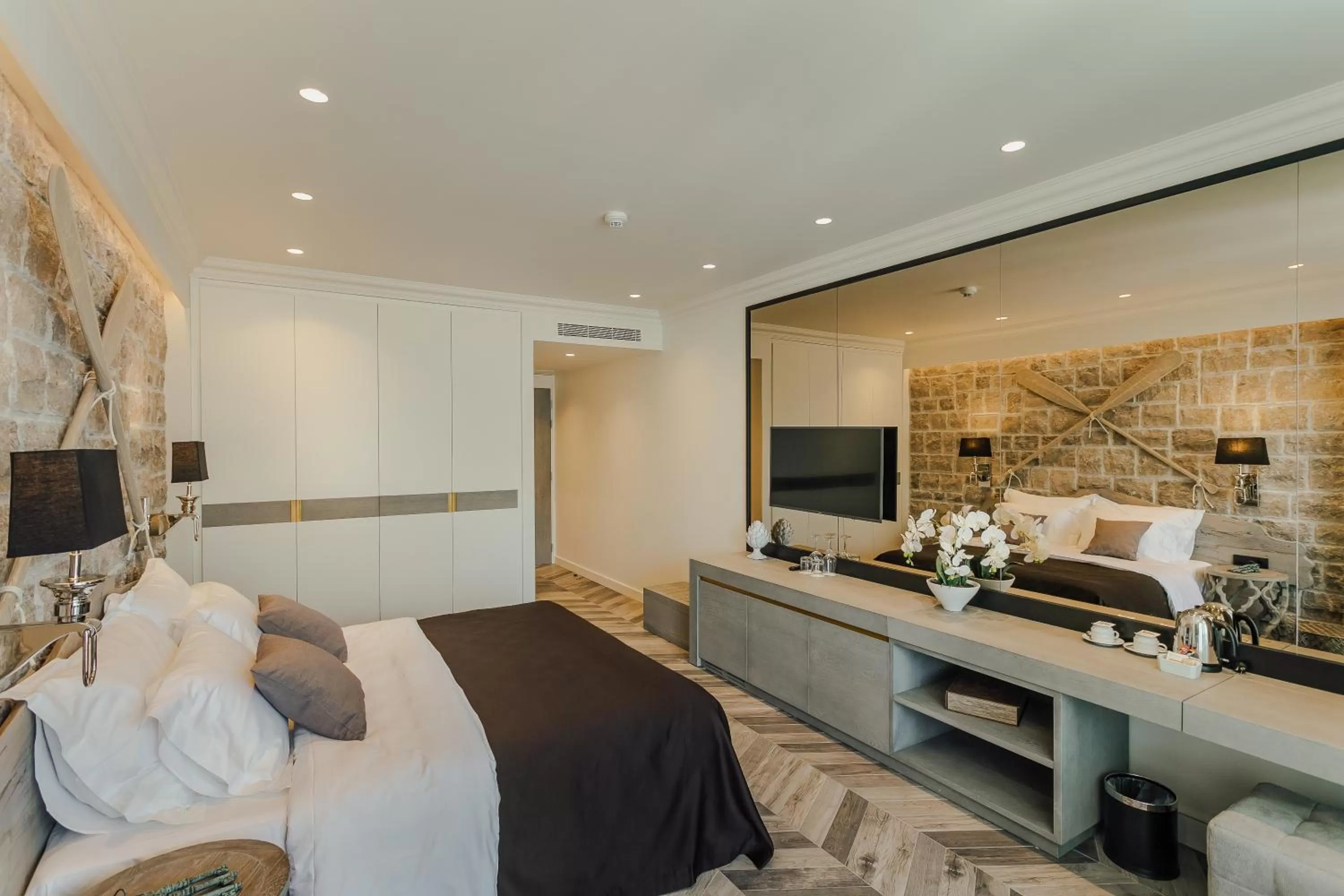 Photo of the whole room, Bed in Boutique Hotel Casa del Mare - Vizura