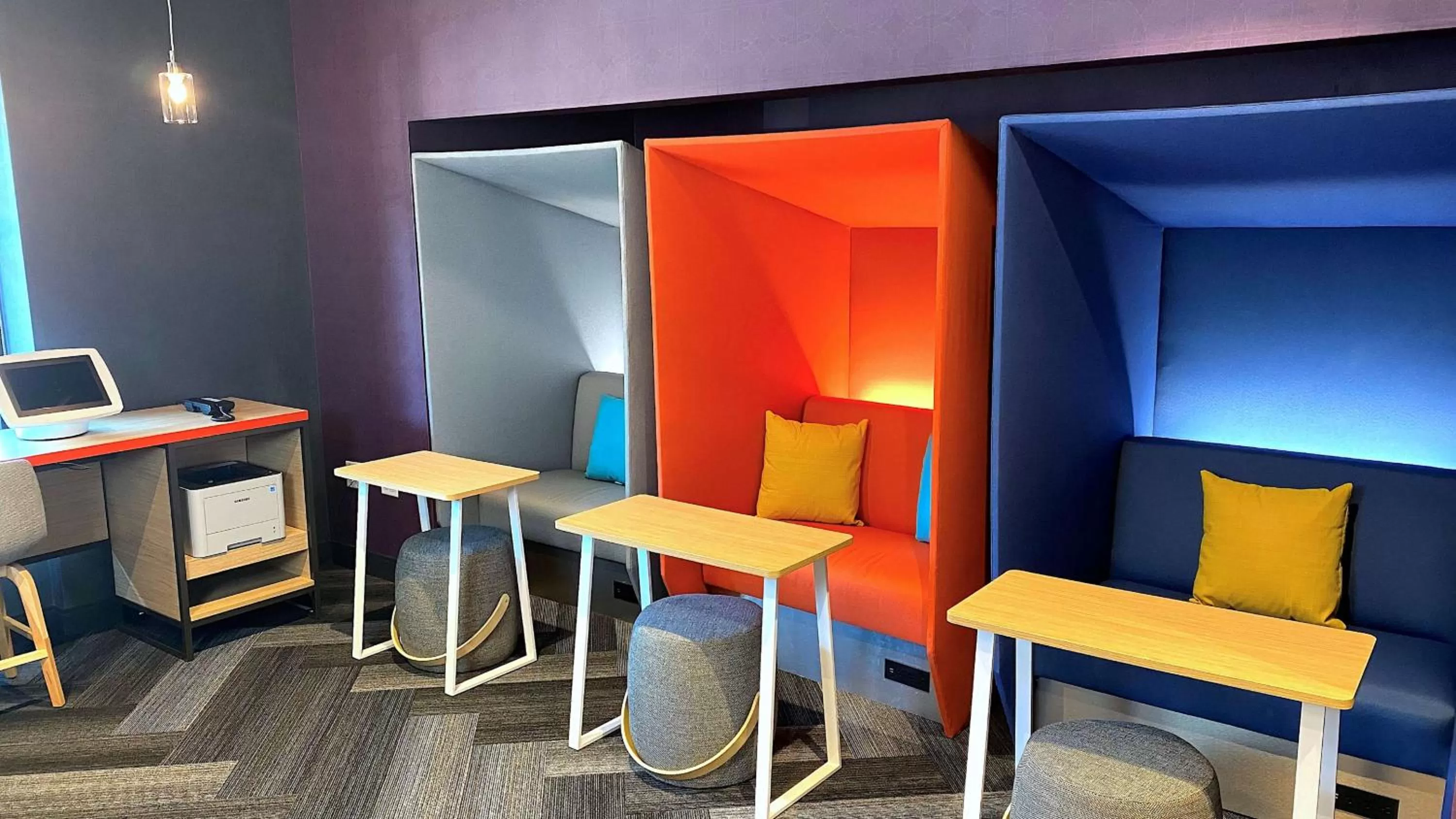 Lobby or reception in Tru By Hilton Baltimore Harbor East