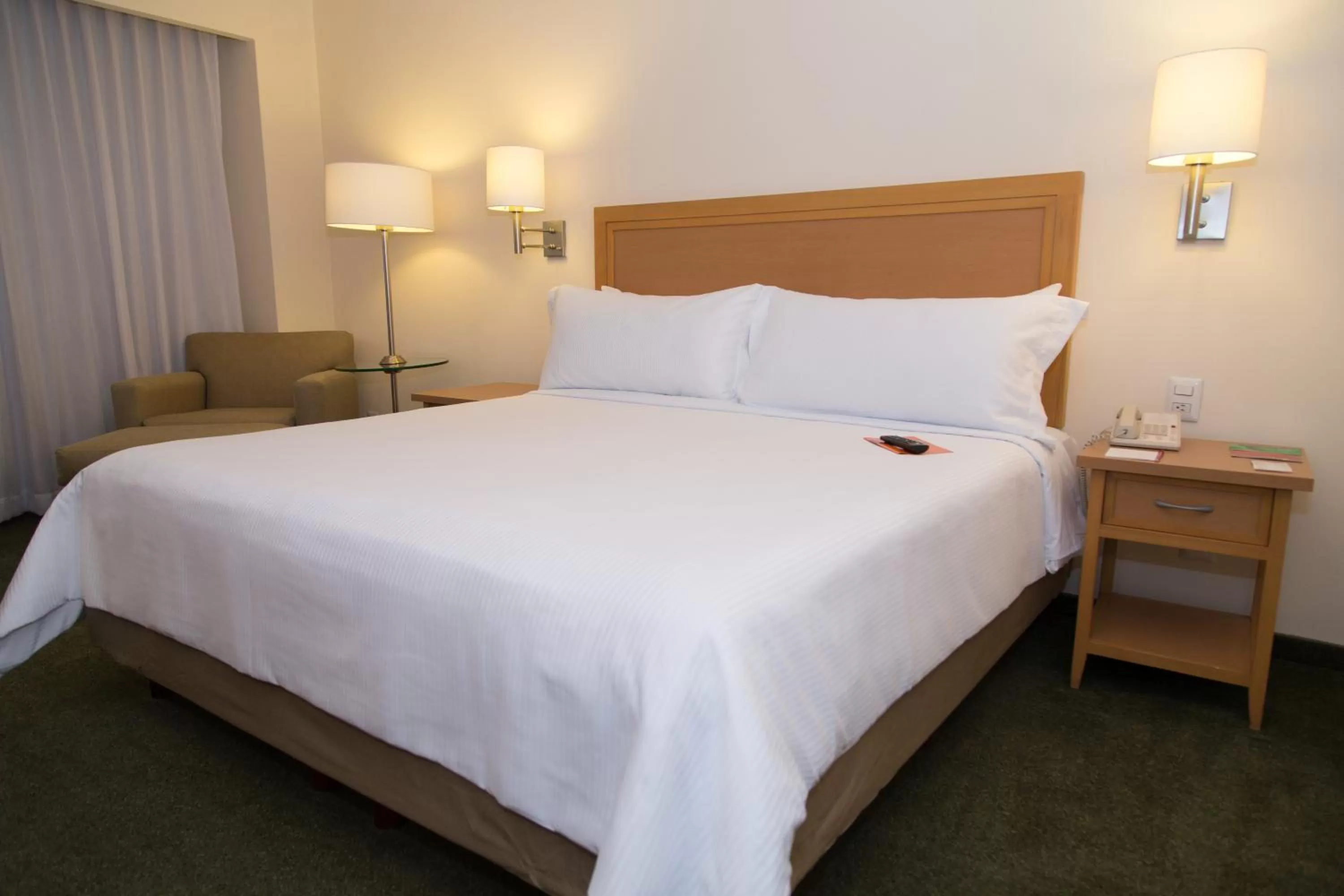 Bed in Fiesta Inn Ecatepec