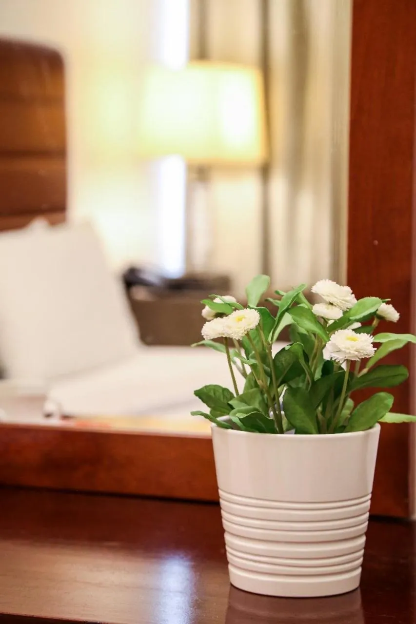 Bed in Mermaid Beach Hotel LLC