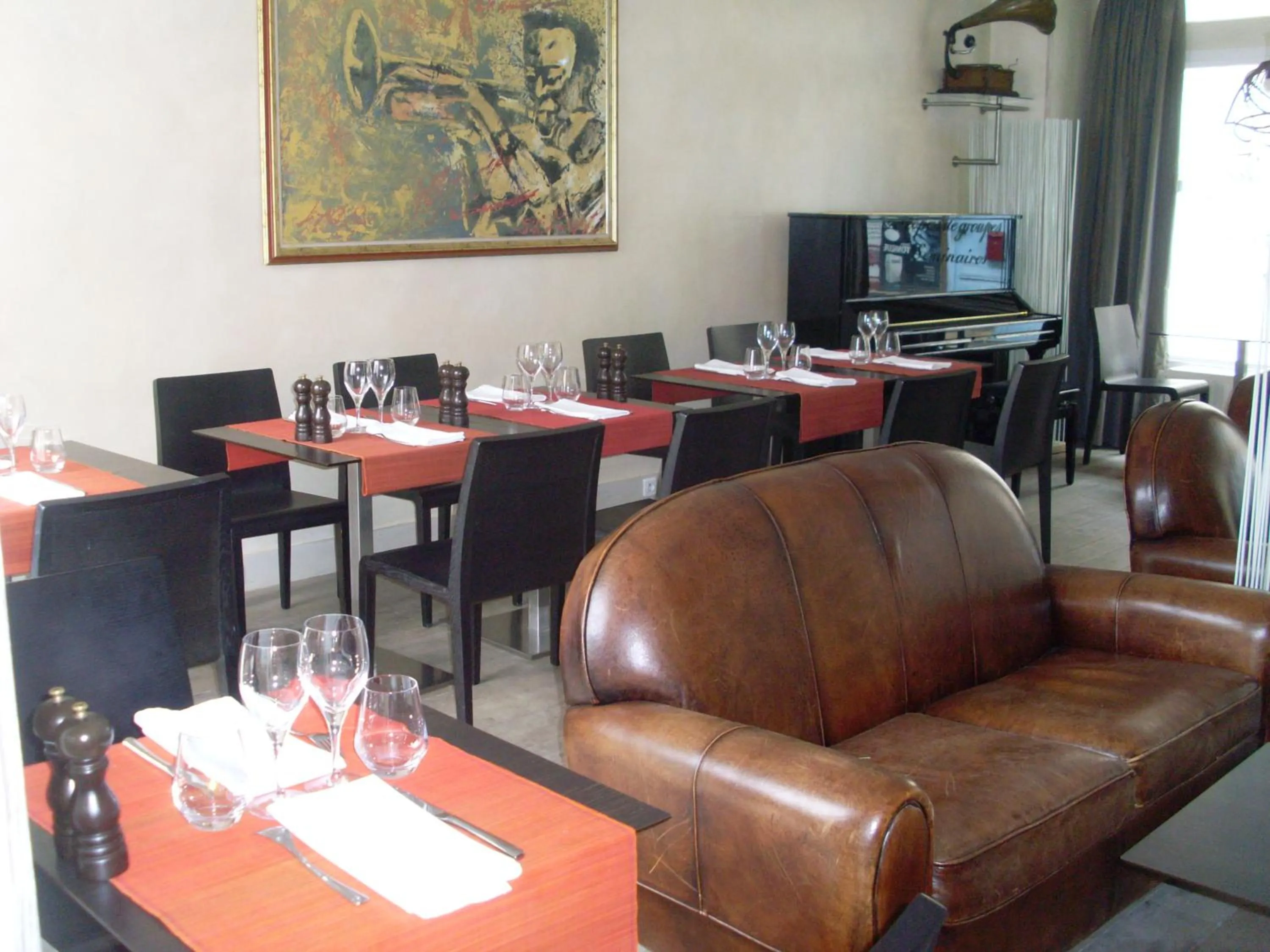 Restaurant/places to eat in Hôtel Le Parc