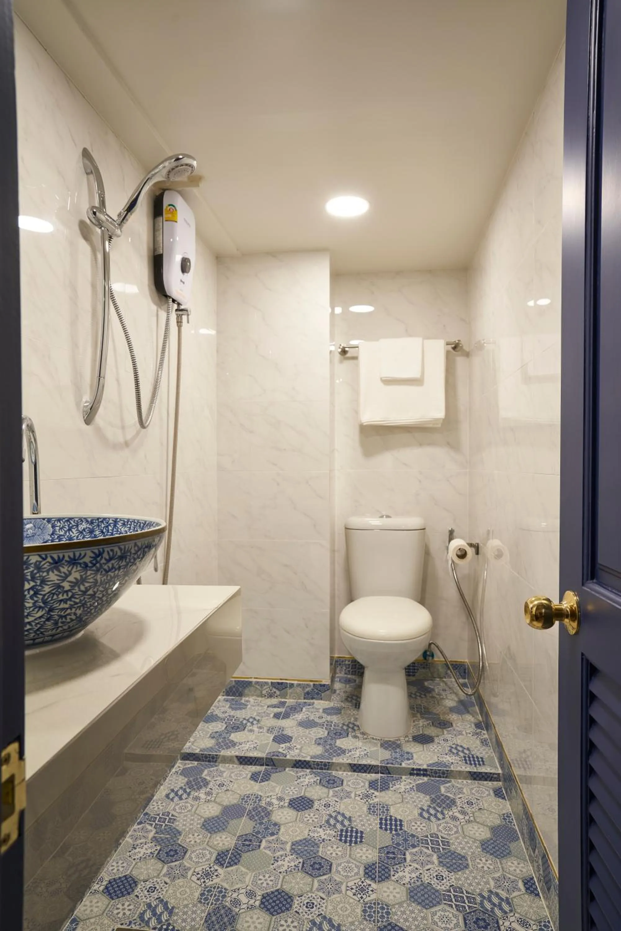 Bathroom in Sweet's Escape