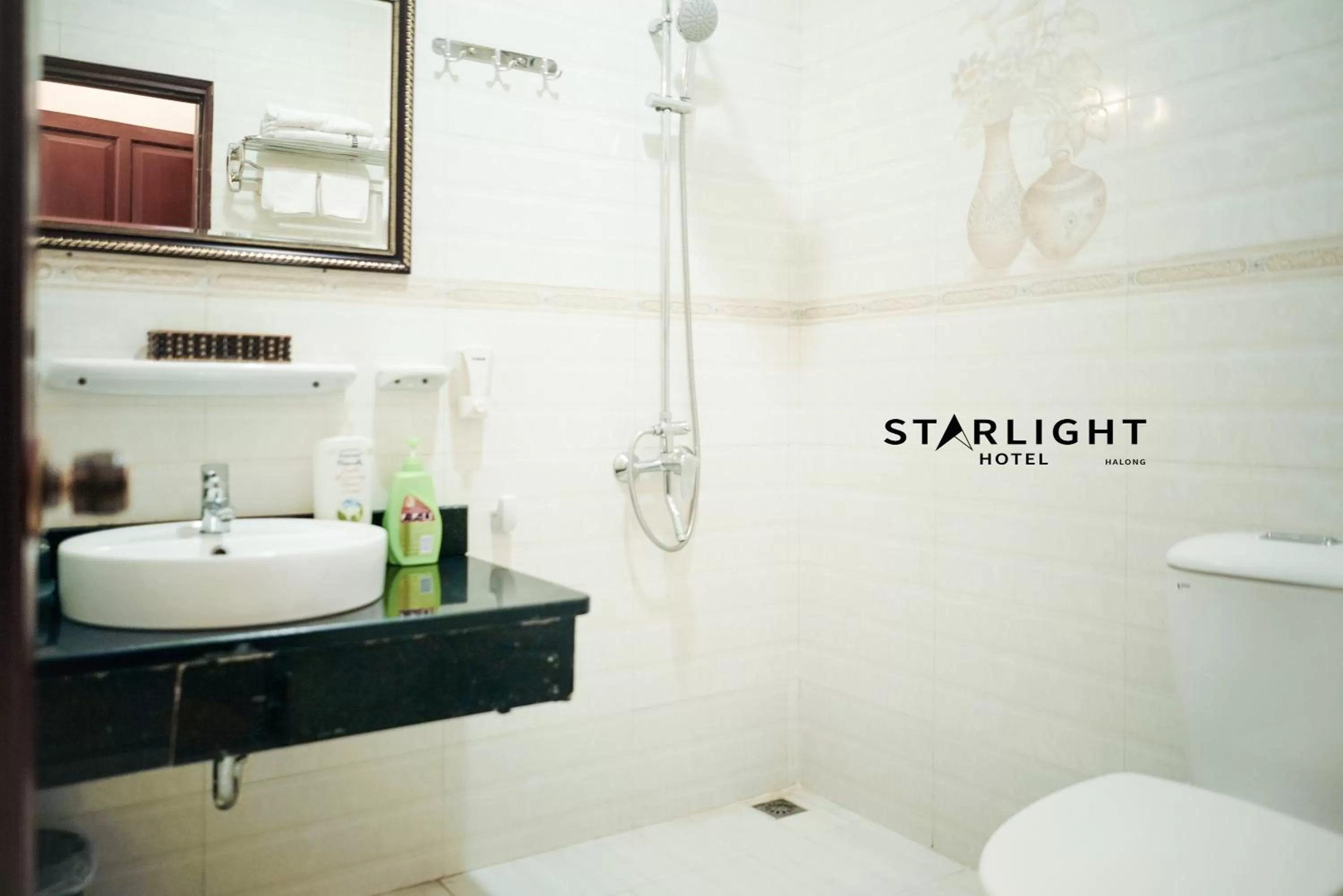 Bathroom in Hạ Long Starlight Hotel