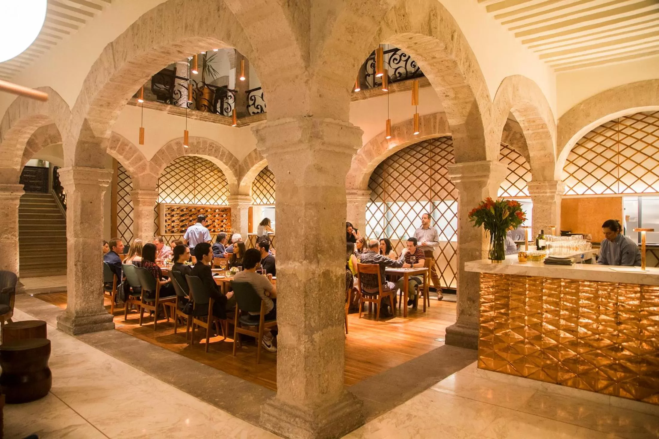 Restaurant/places to eat in Hotel Herencia By Hosting House