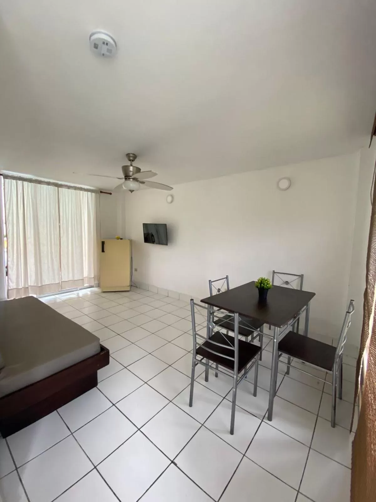 Dining Area in Najhomi Beach