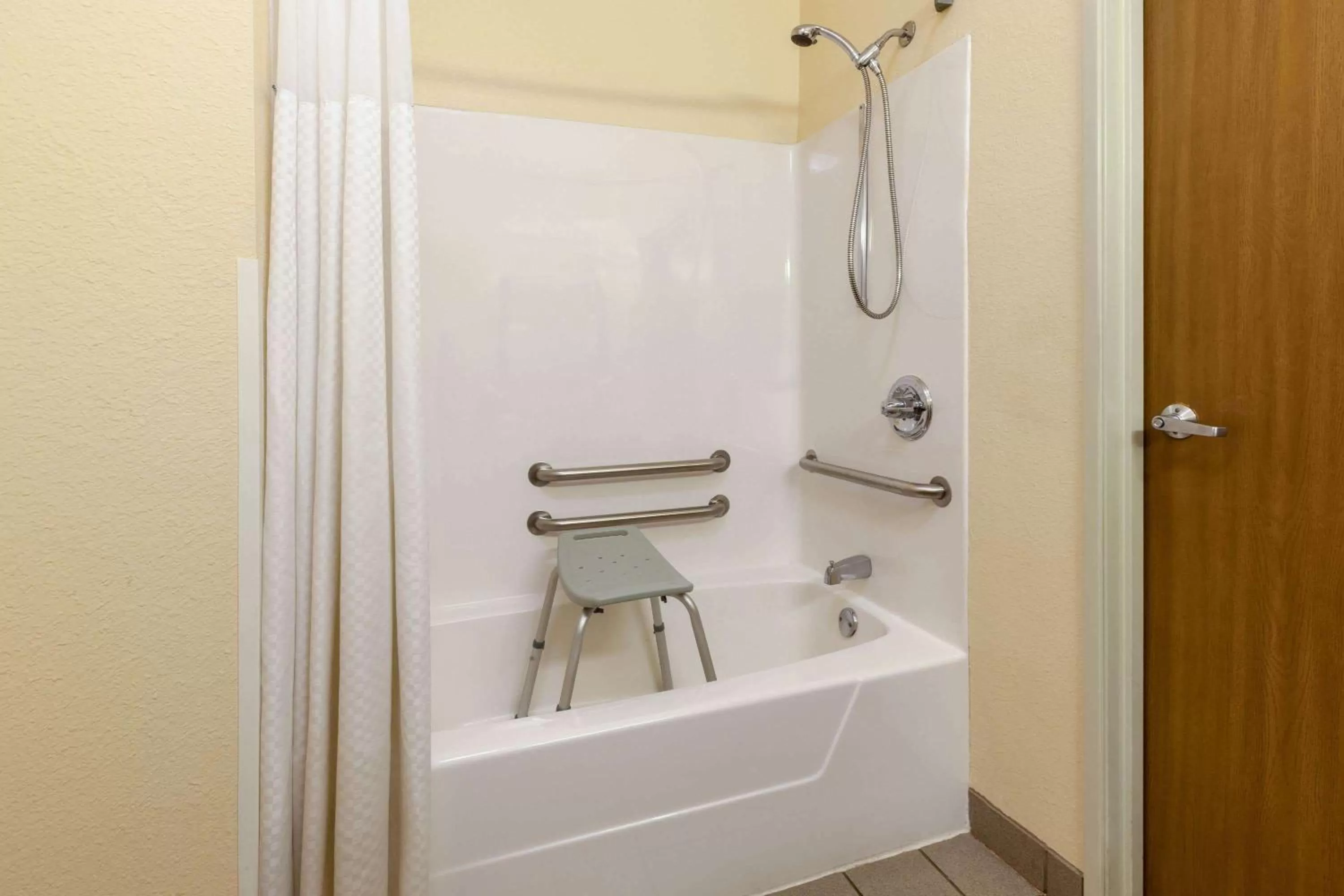 Bathroom in Super 8 by Wyndham Big Rapids