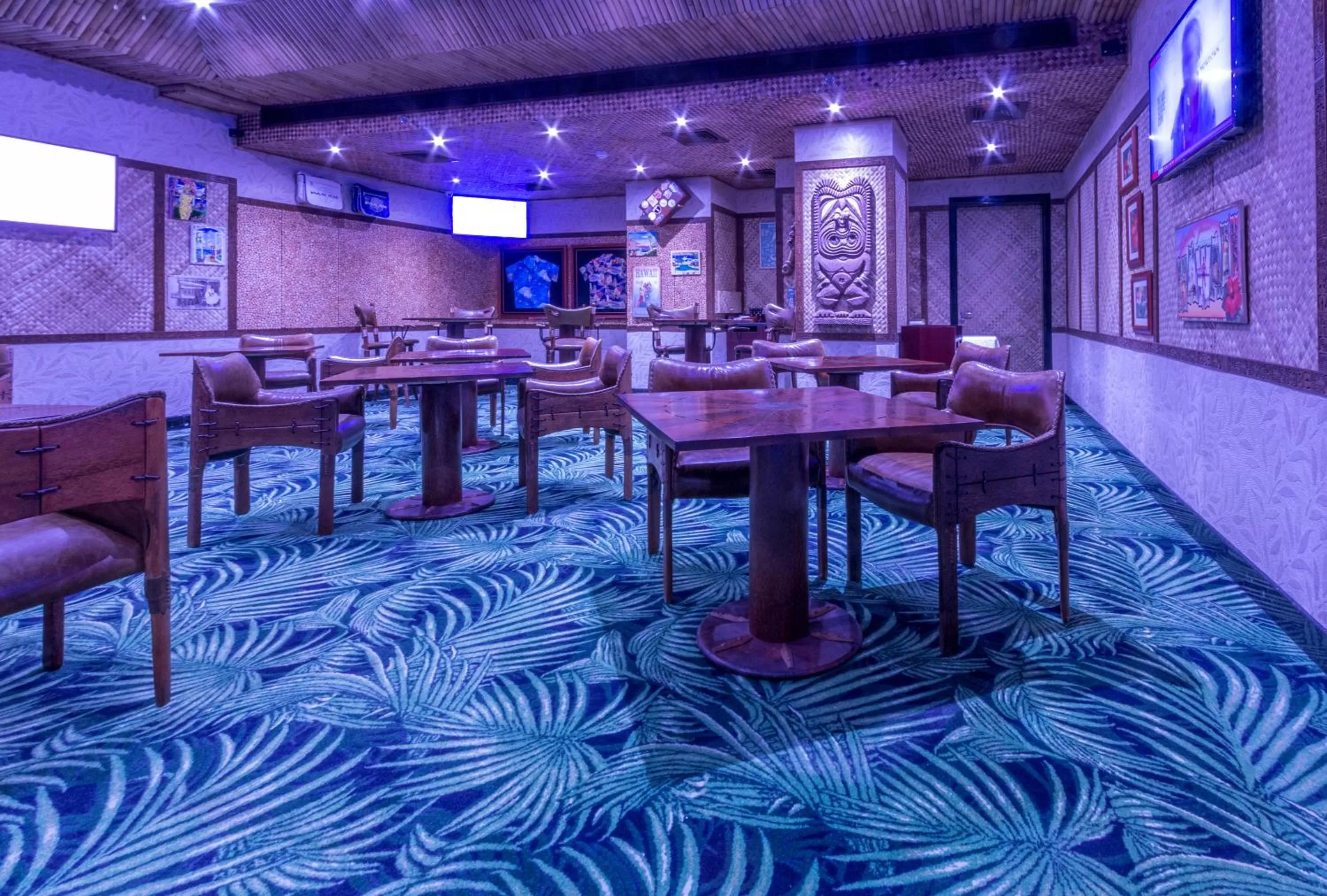 Restaurant/places to eat in Elite Crystal Hotel