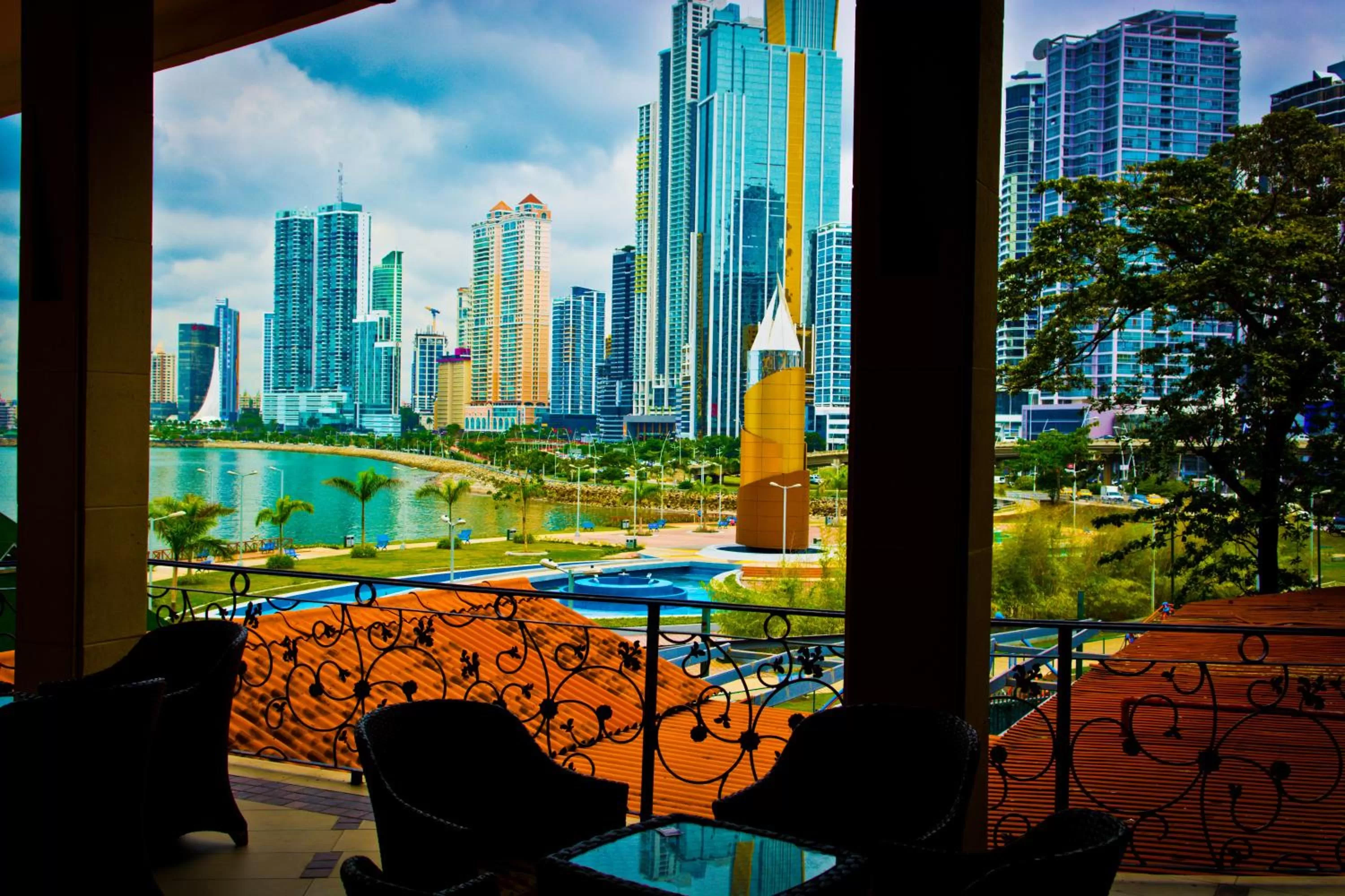 Balcony/Terrace in Plaza Paitilla Inn