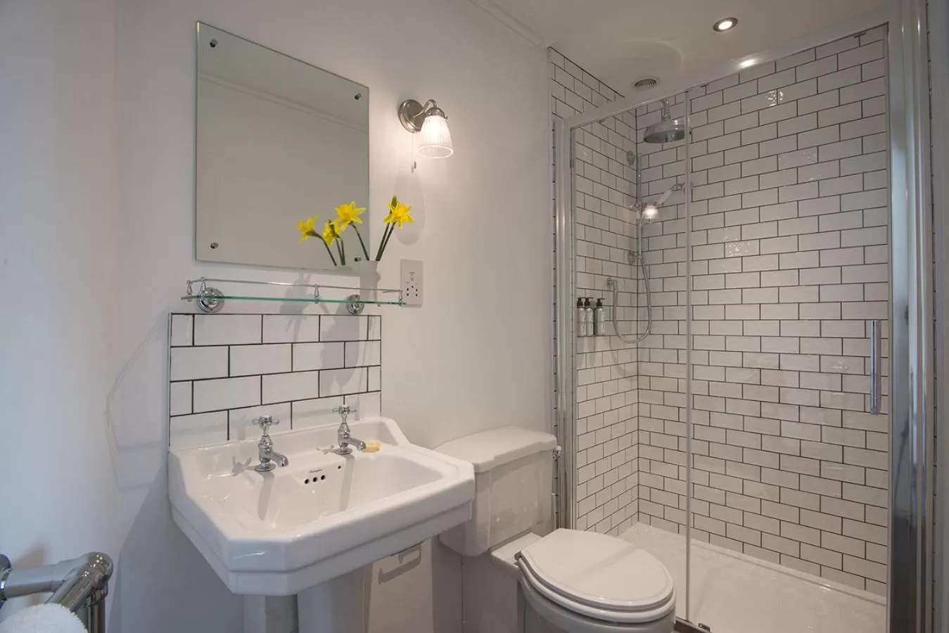 Shower in Bistro Lotte