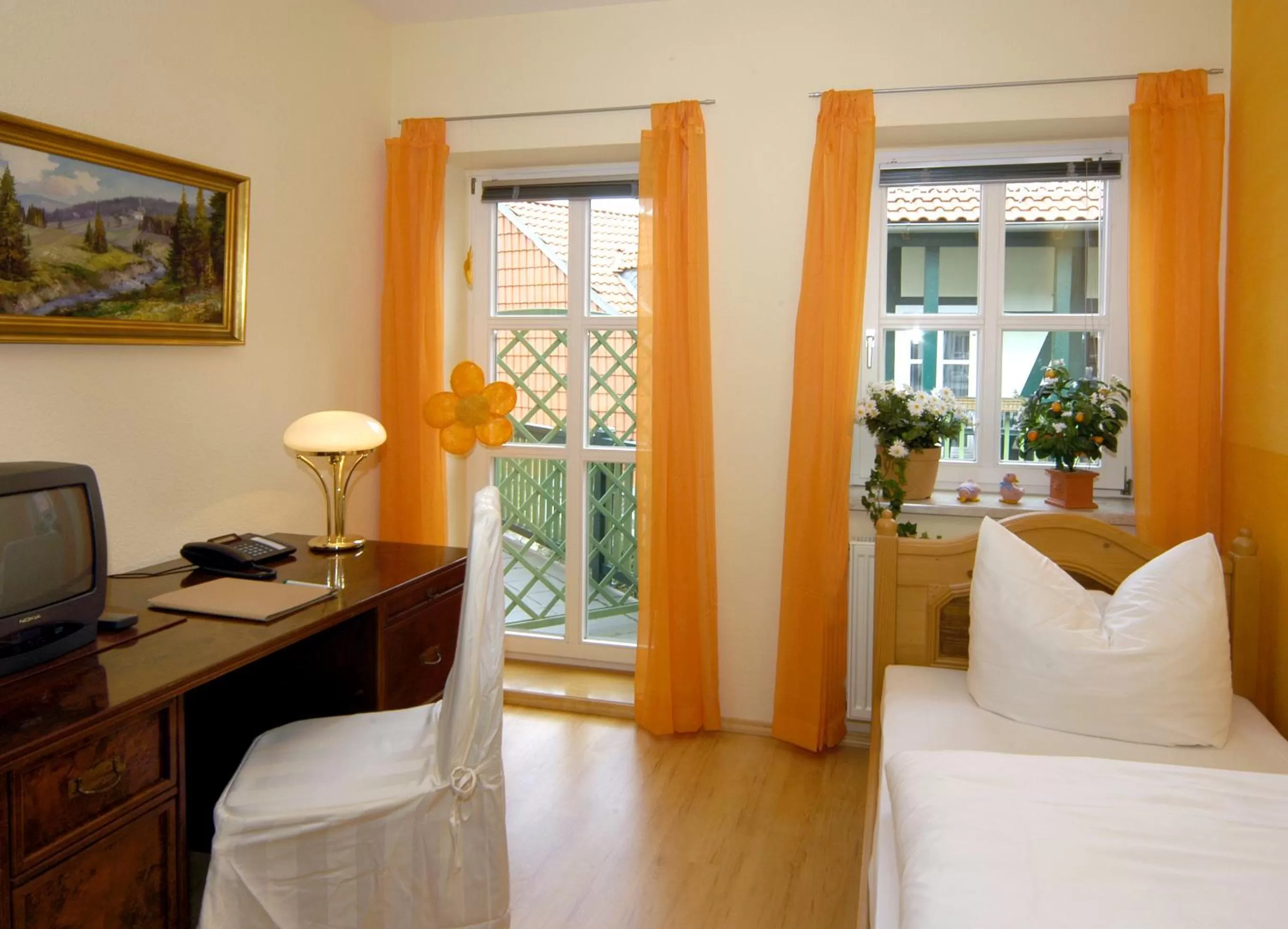 Photo of the whole room in Hotel Am Grudenberg