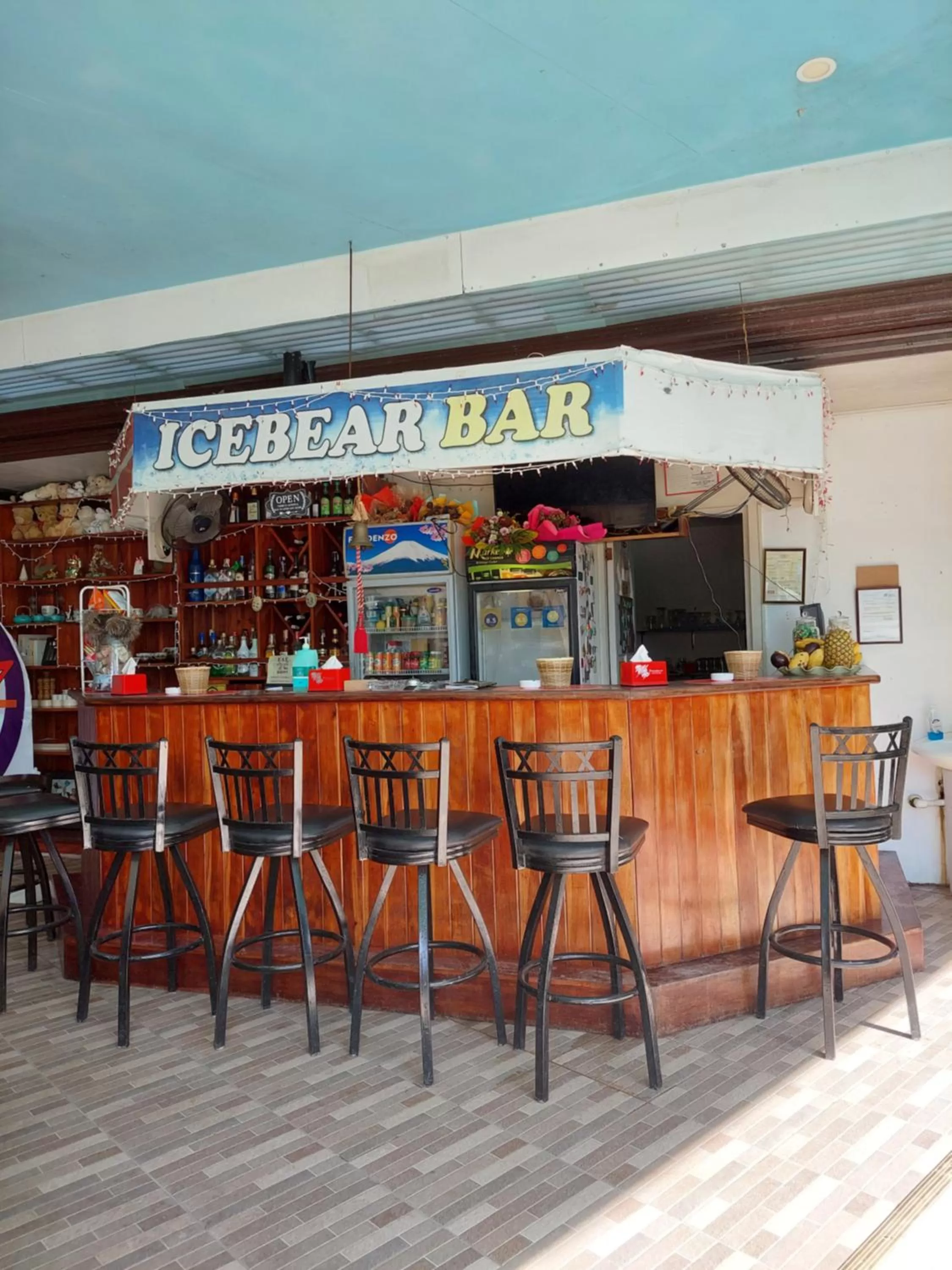 Ice Bear Bar & Tourist Inn