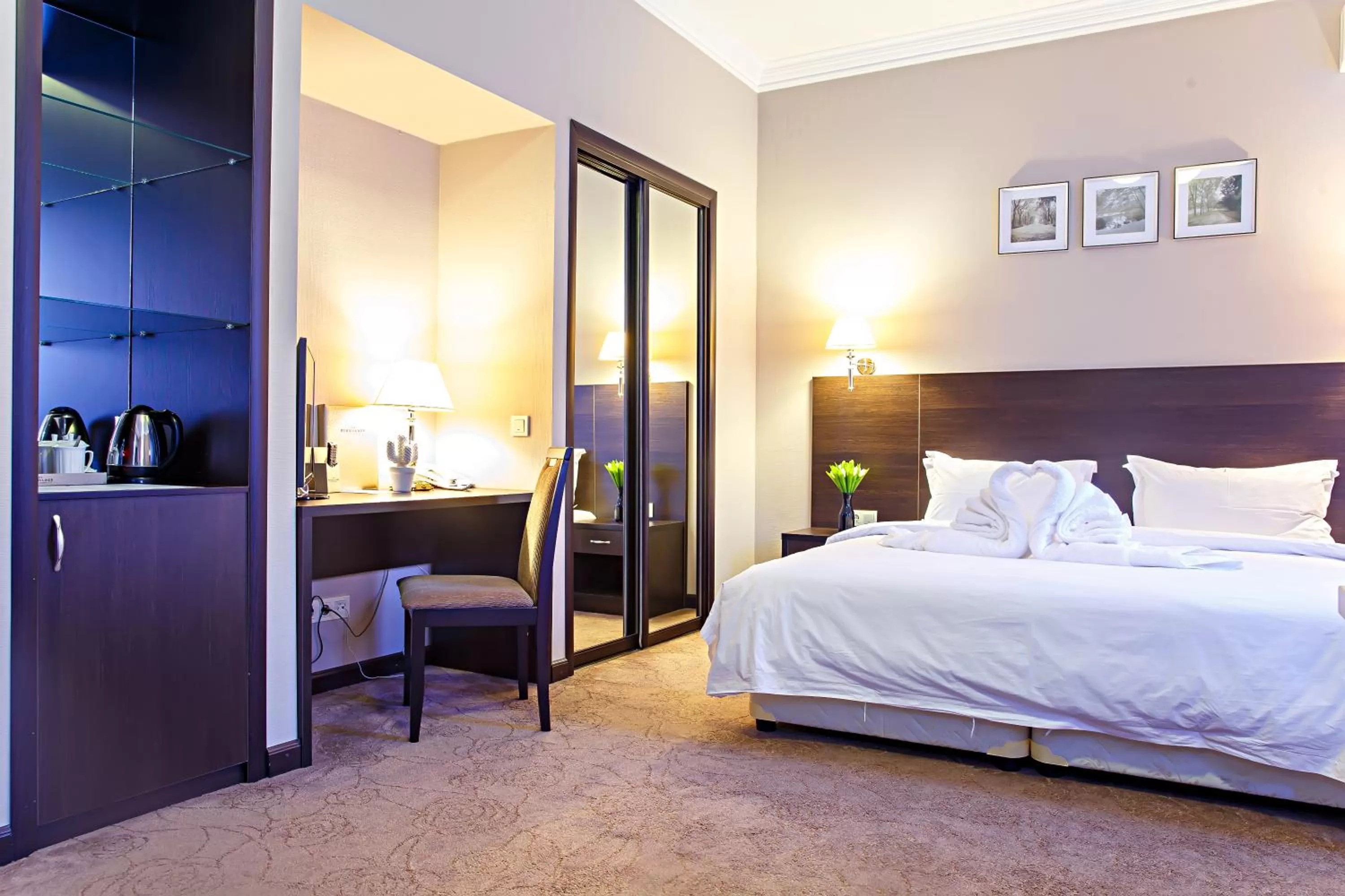 King Suite in Red Village Hotel