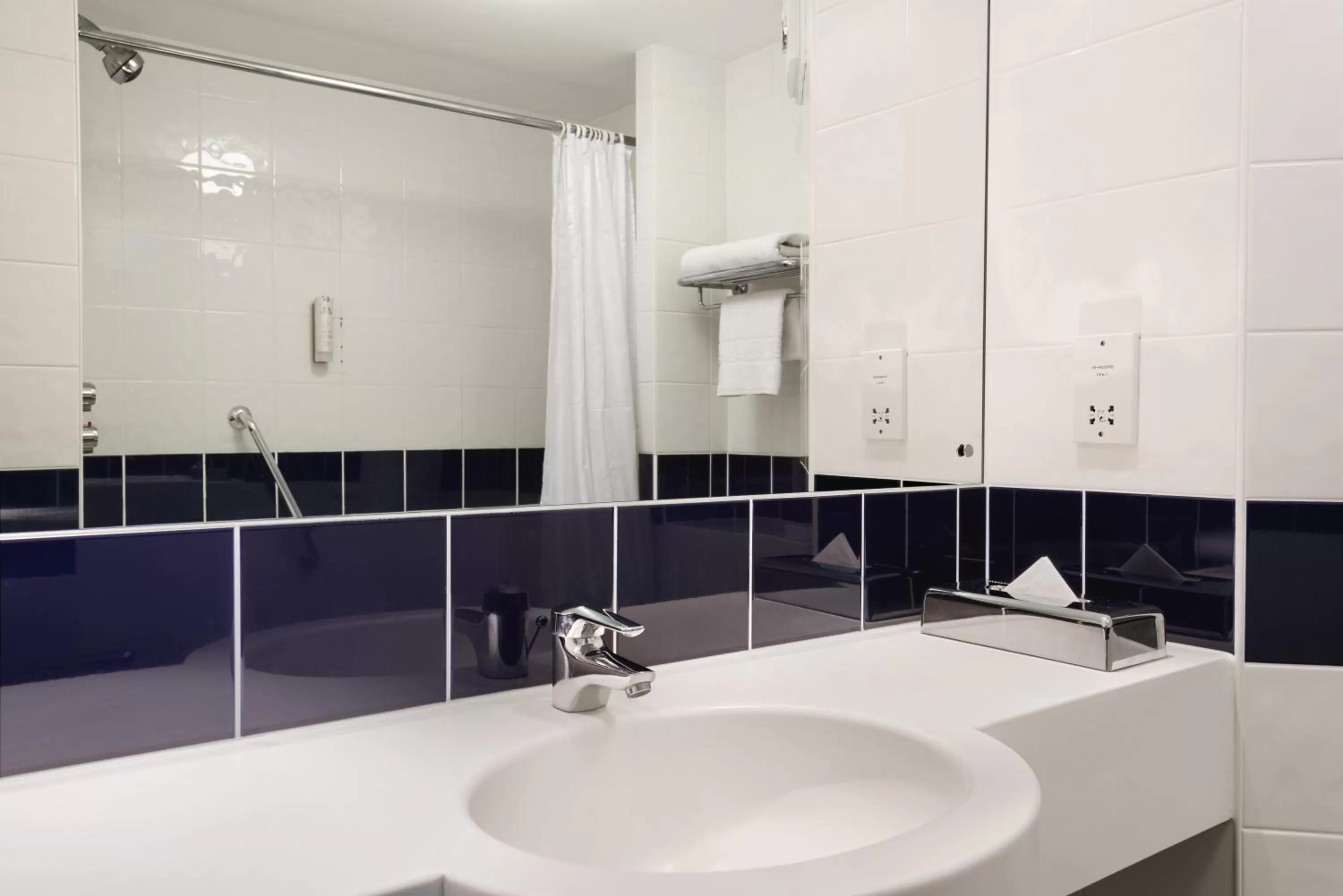 Bathroom in Days Inn by Wyndham Telford Ironbridge