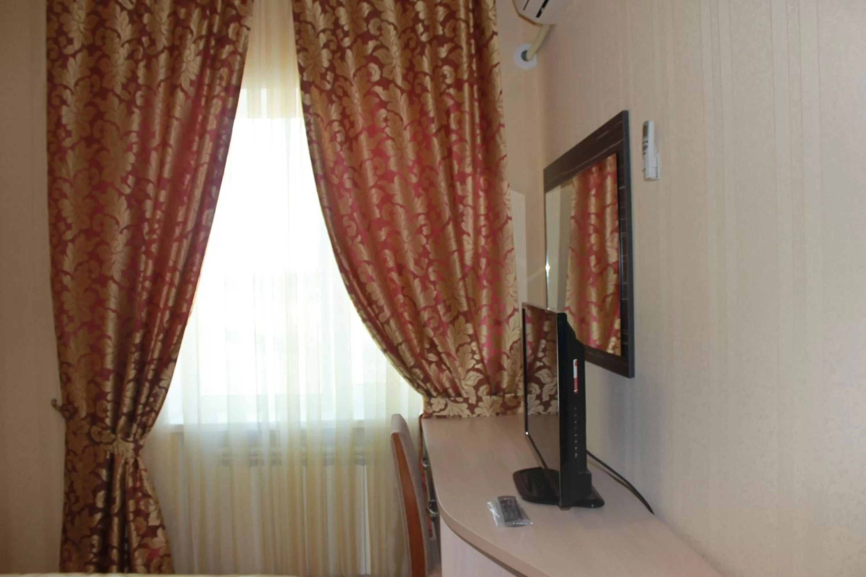 Bedroom, TV/Entertainment Center in Hotel Laeti-Zhaiyk