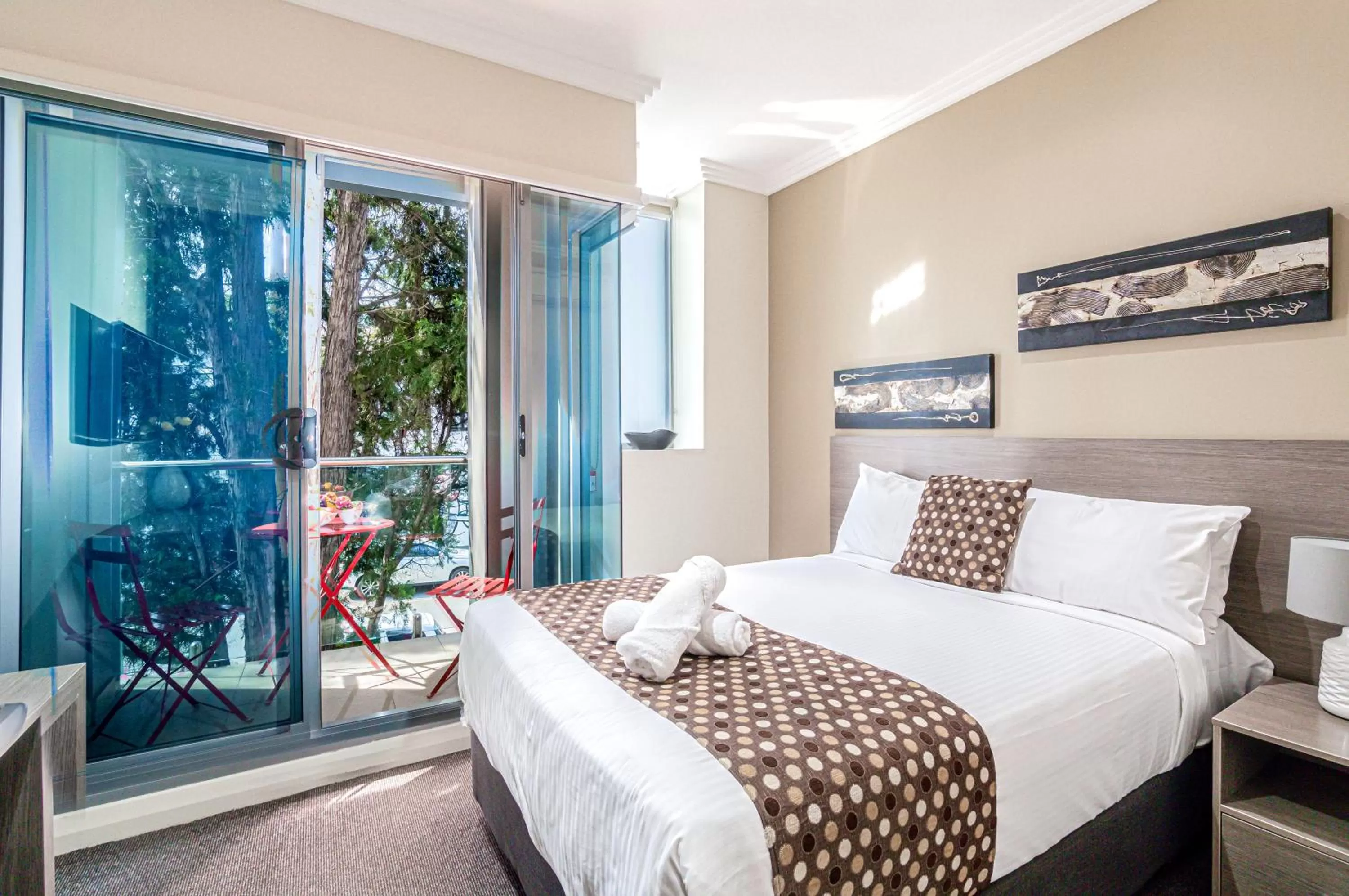 Bedroom, Bed in Best Western Plus Camperdown Suites