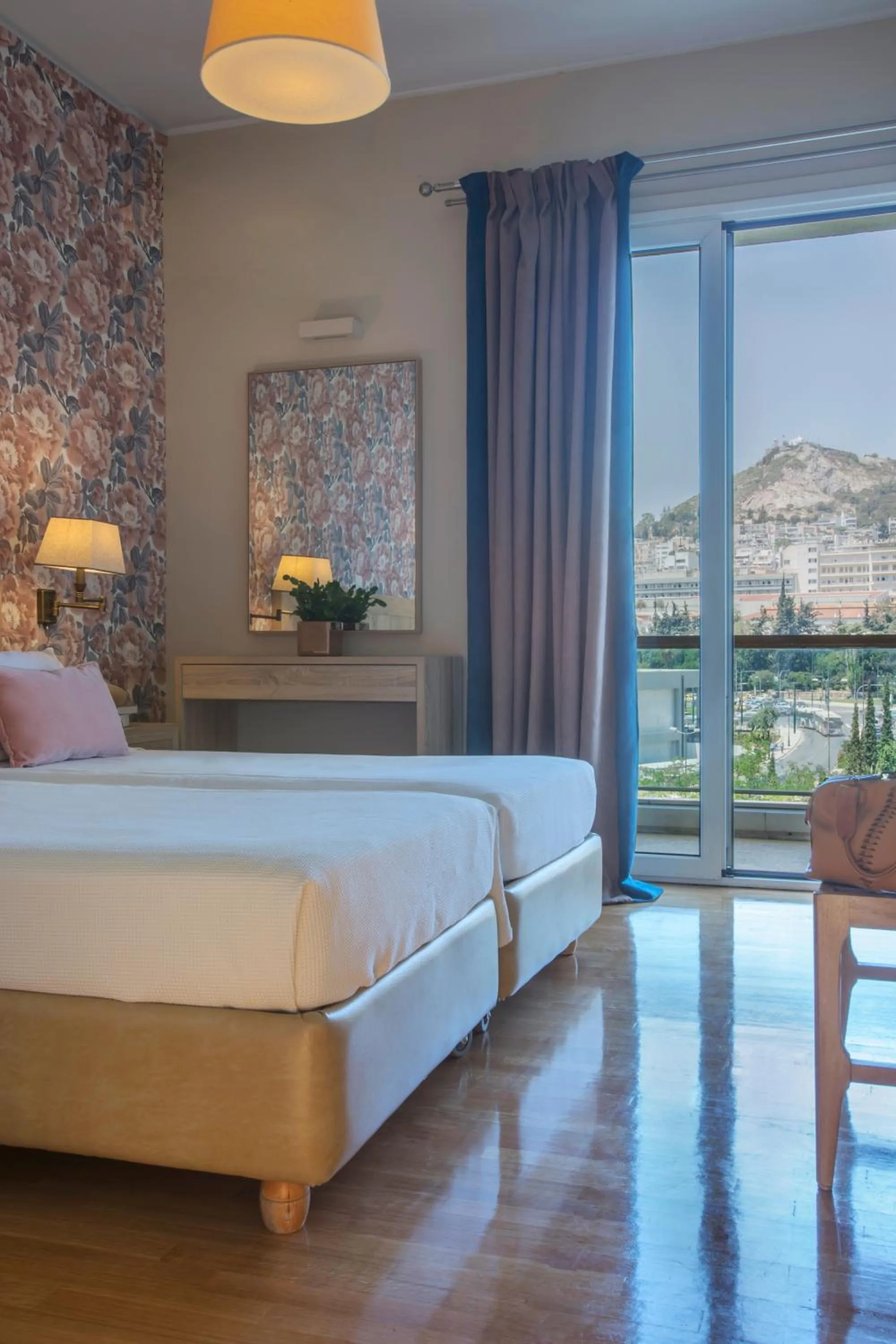 Bed in Delice Hotel - Family Apartments