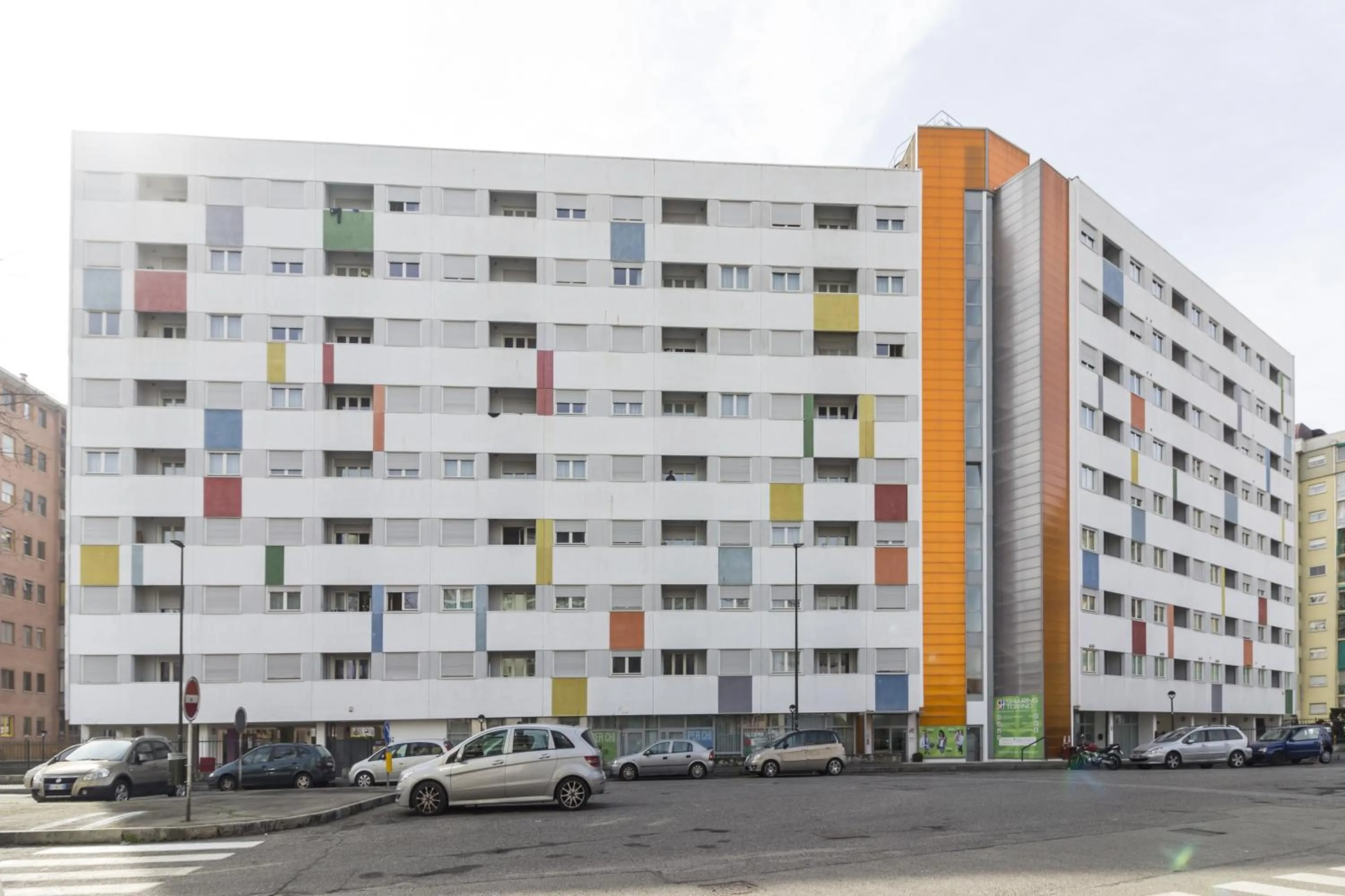 Property building in Hotel Sharing