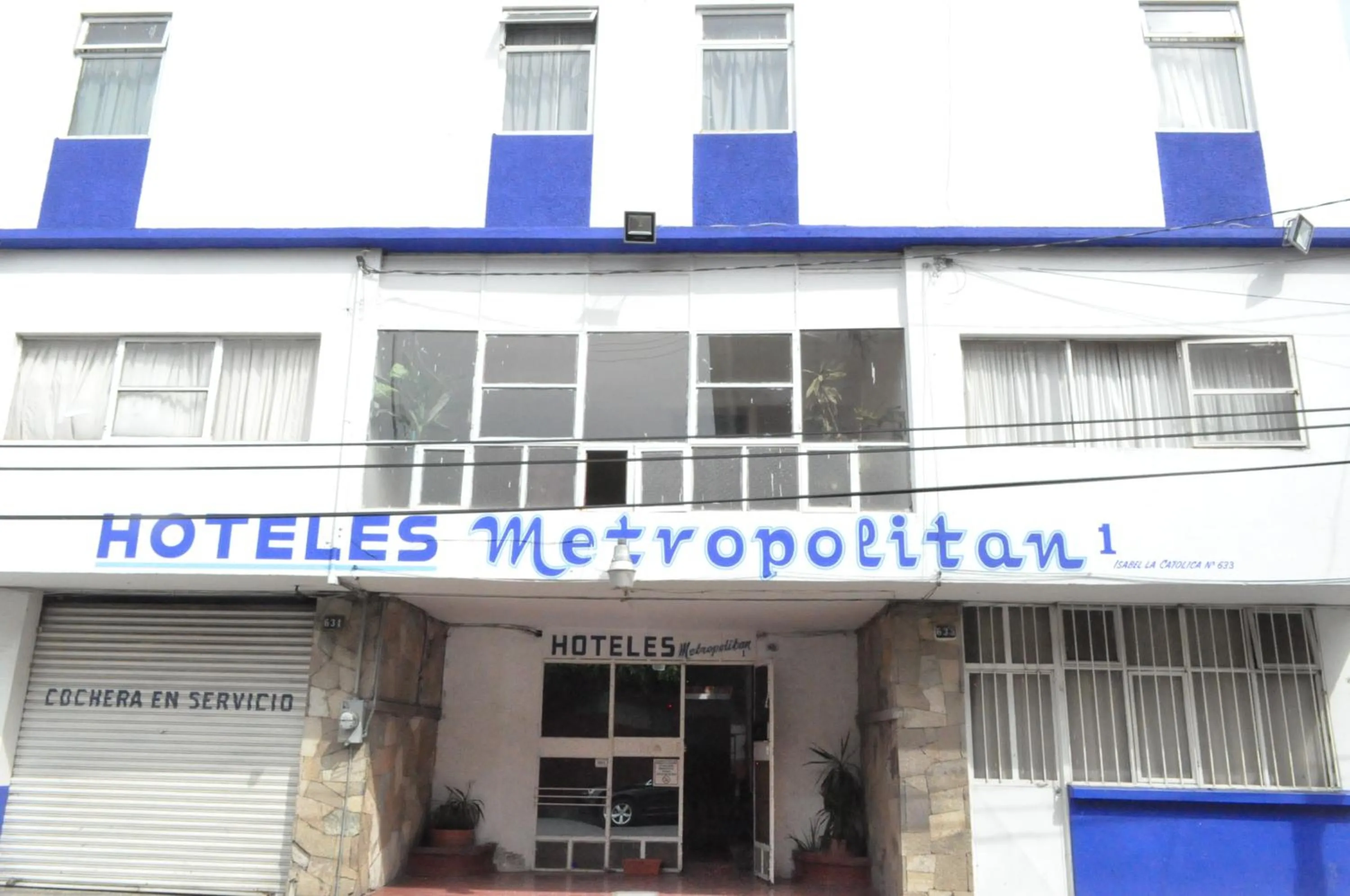 Facade/entrance in Hotel Metropolitan I