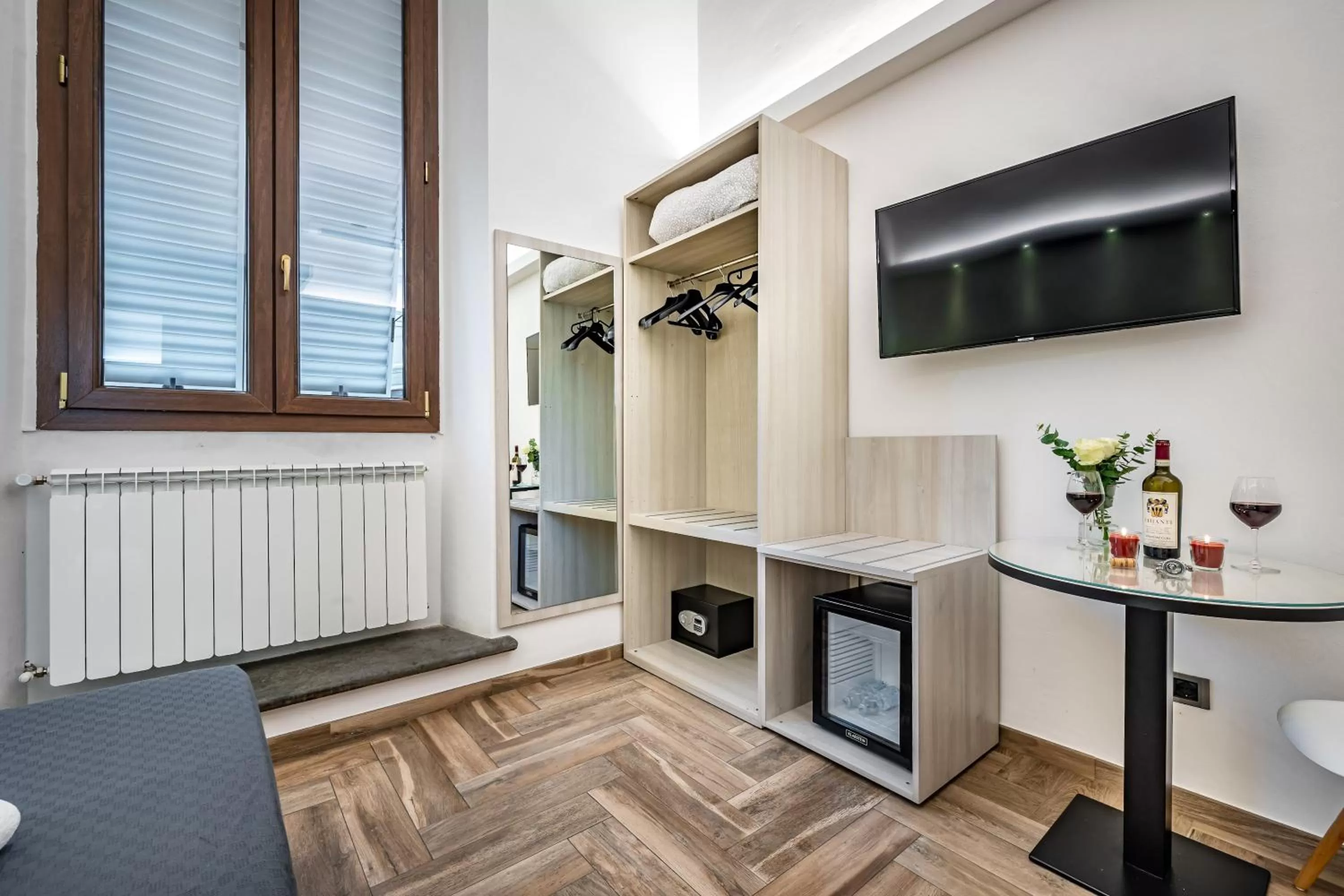 Communal lounge/ TV room in B&B Lorenzo de' Medici