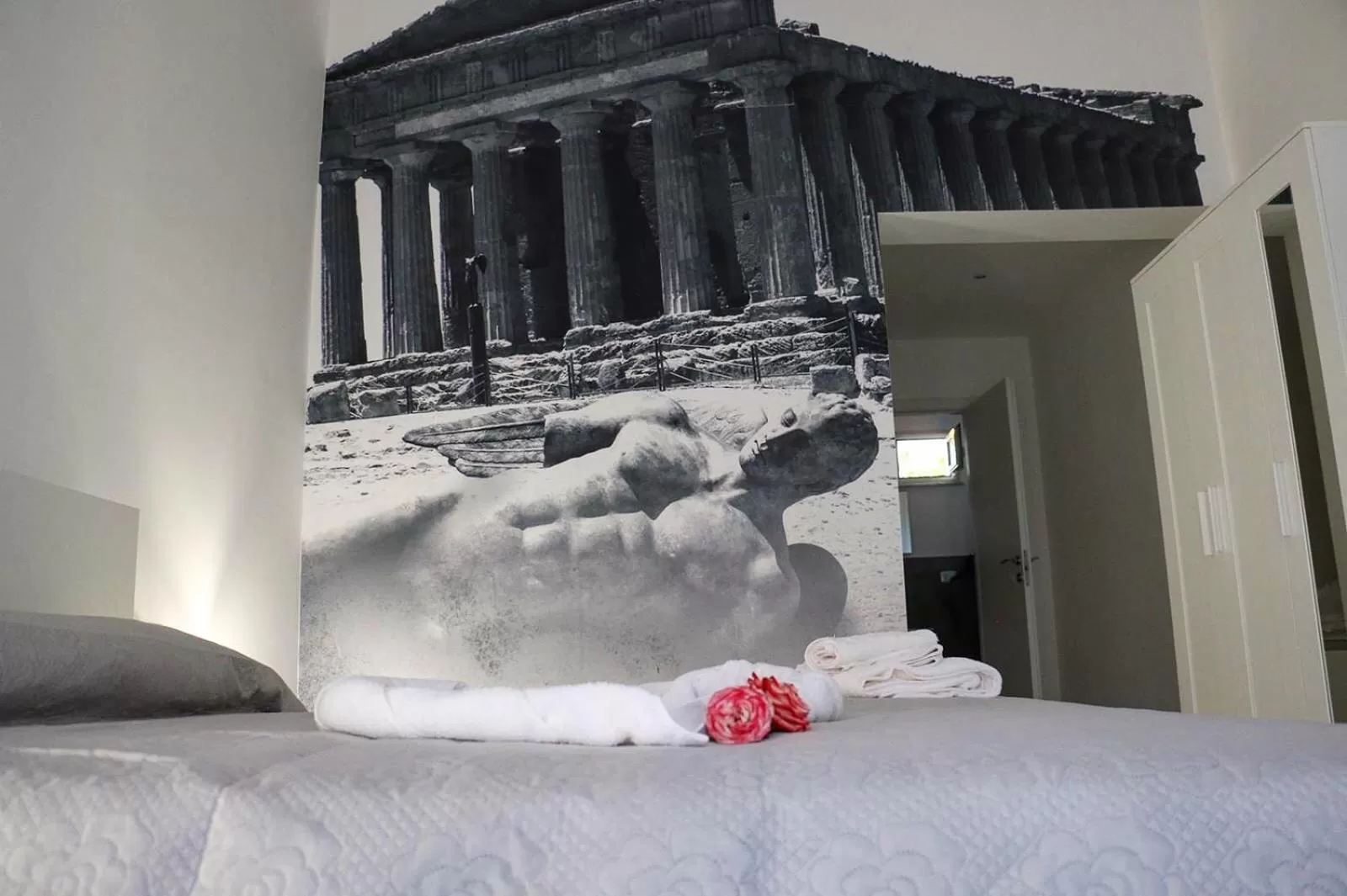 Bed in Amantea Monument