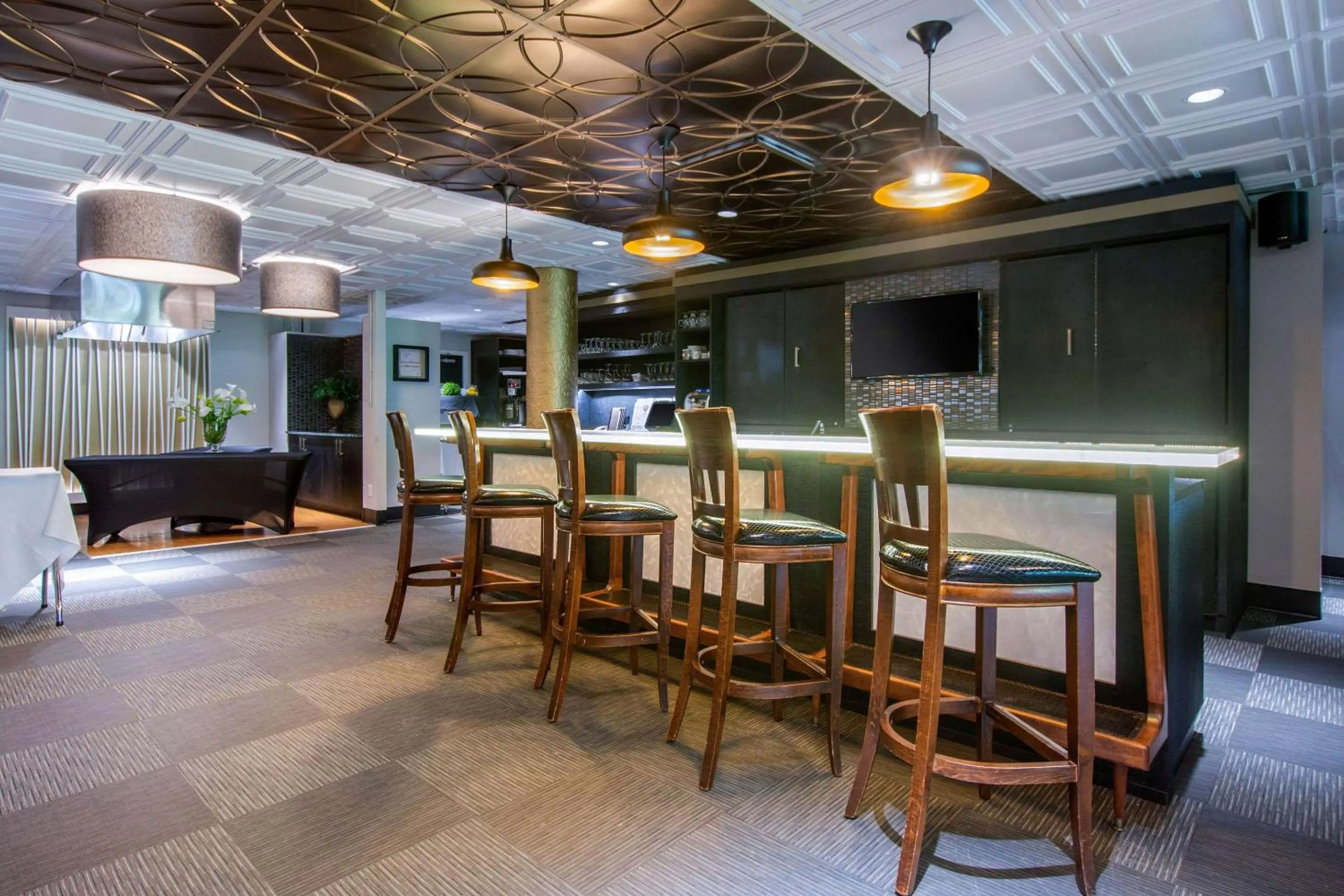 Restaurant/places to eat, Lounge/Bar in Quality Hotel et Centre de Congres