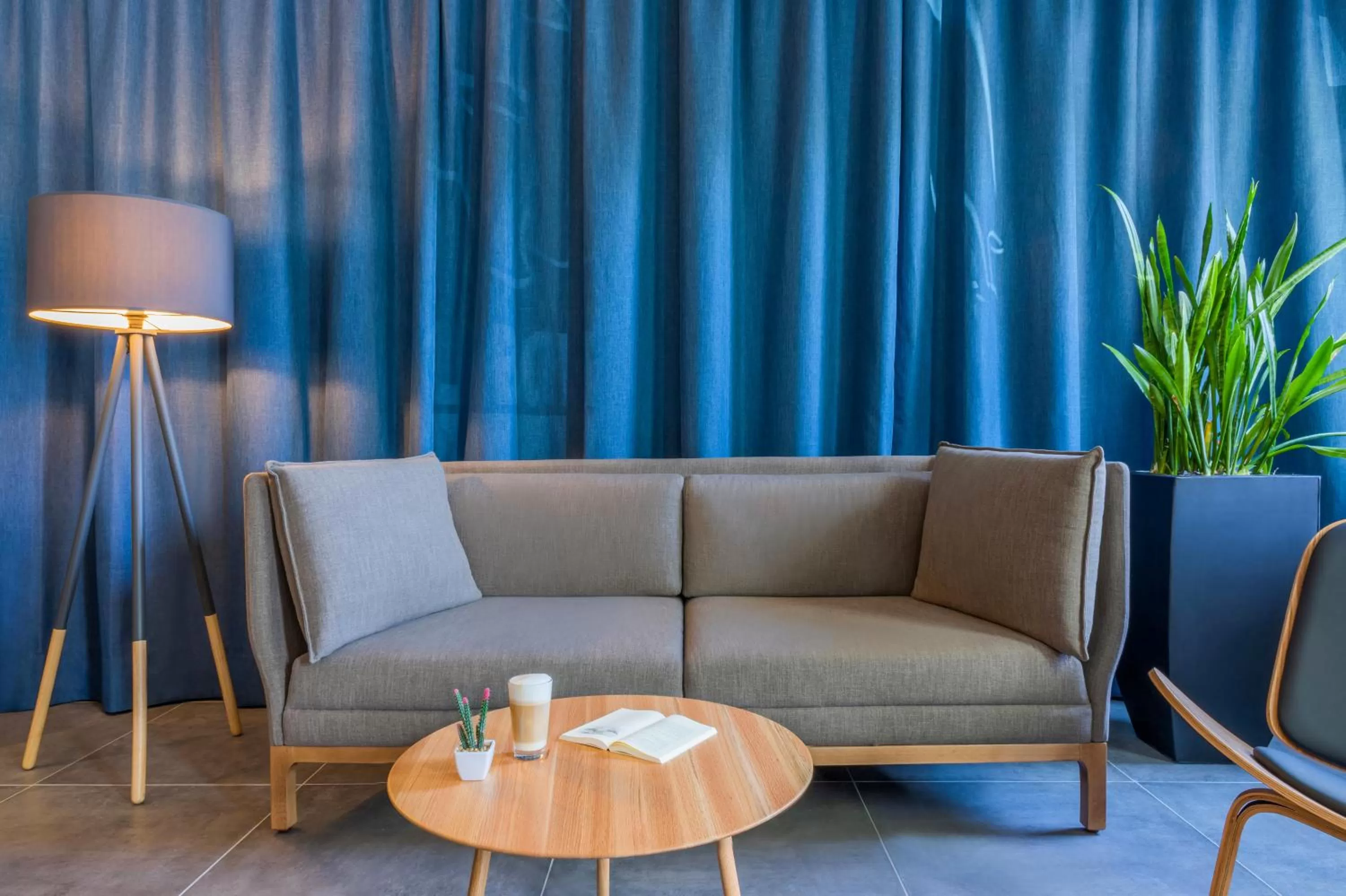 Seating area in Hotel Oberhausen Neue Mitte affiliated by Meliá